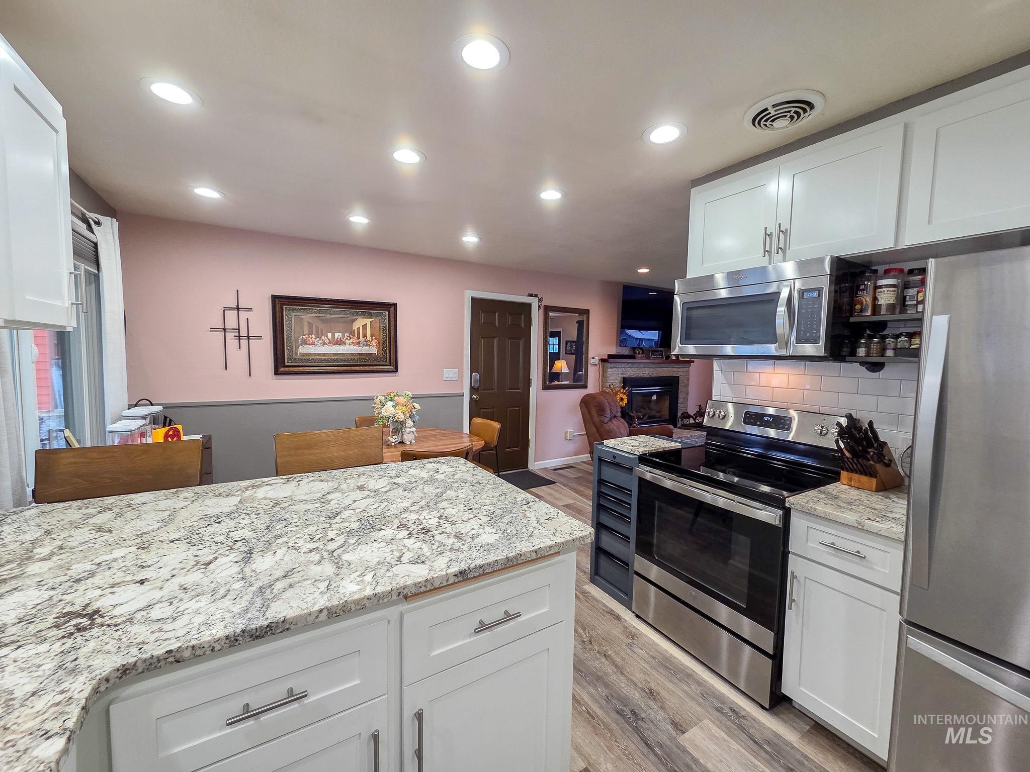 636 Bryden Dr, Lewiston, Idaho 83501, 4 Bedrooms, 2.5 Bathrooms, Residential For Sale, Price $449,900,MLS 98978412