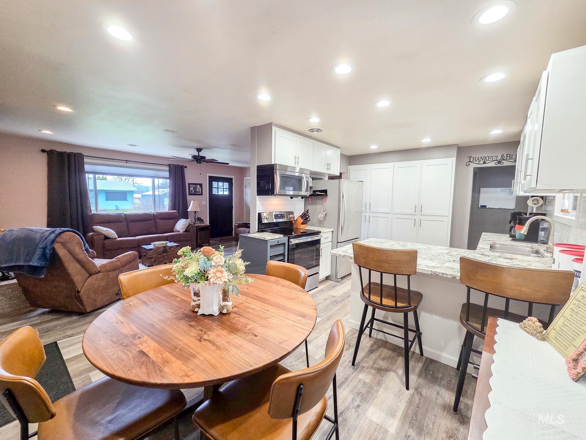 636 Bryden Dr, Lewiston, Idaho 83501, 4 Bedrooms, 2.5 Bathrooms, Residential For Sale, Price $449,900,MLS 98978412