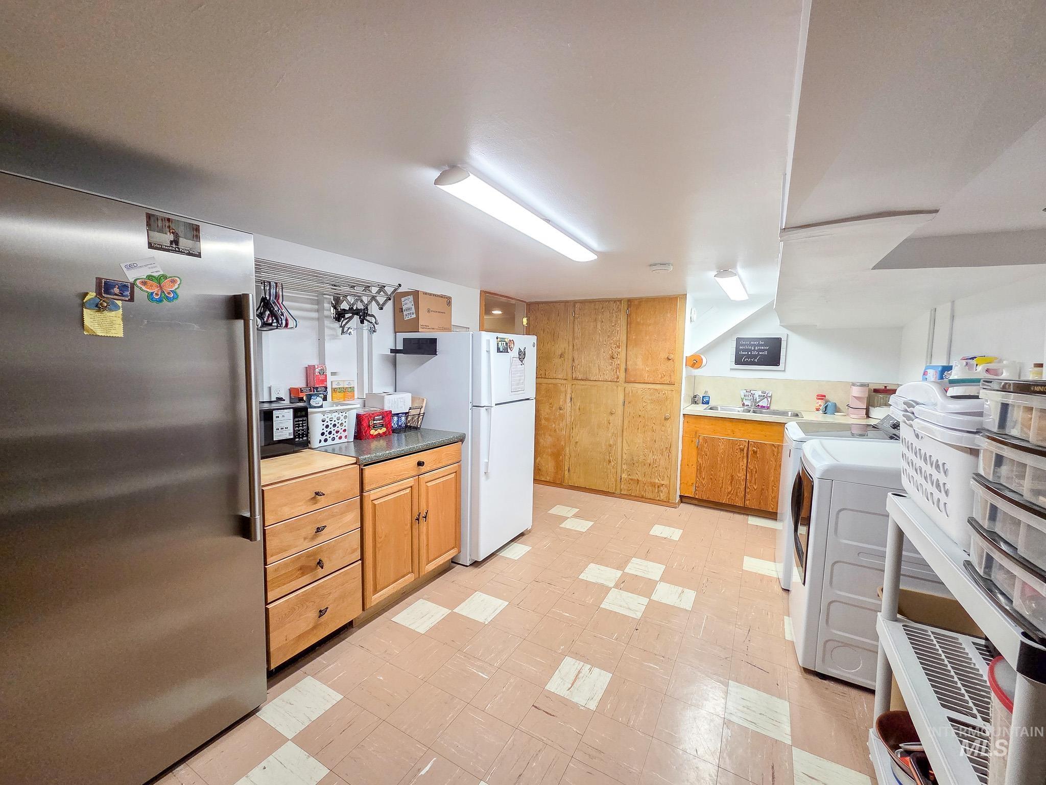 636 Bryden Dr, Lewiston, Idaho 83501, 4 Bedrooms, 2.5 Bathrooms, Residential For Sale, Price $449,900,MLS 98978412