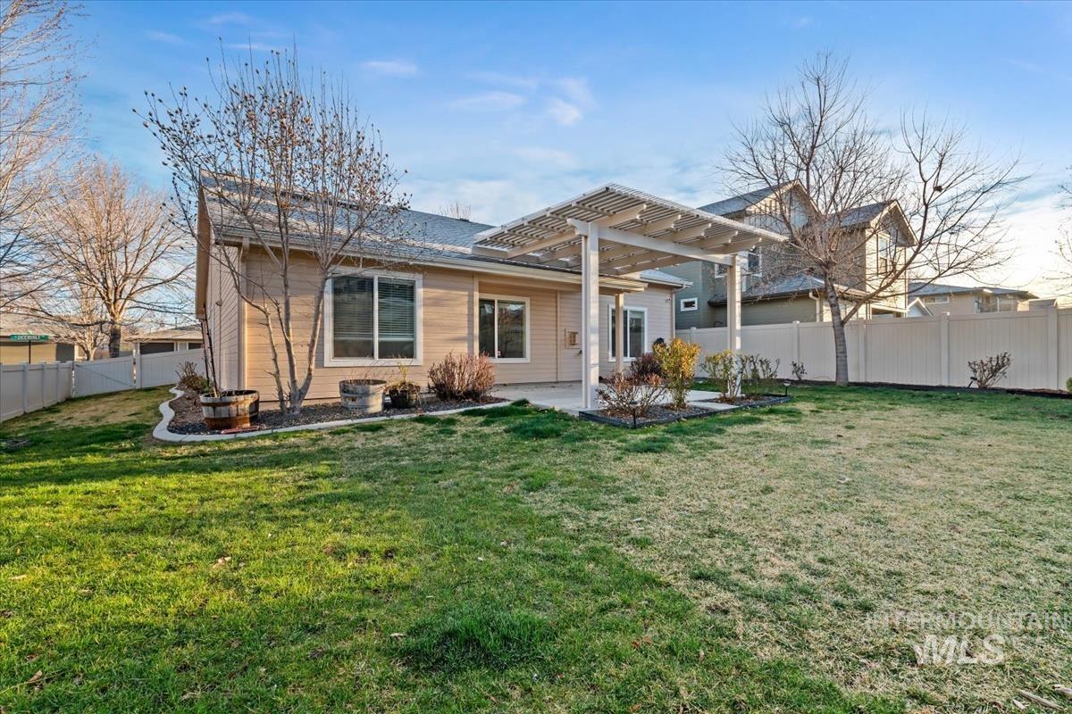 2981 E Deerhill Dr, Meridian, Idaho 83642, 3 Bedrooms, 2 Bathrooms, Residential For Sale, Price $475,000,MLS 98978414
