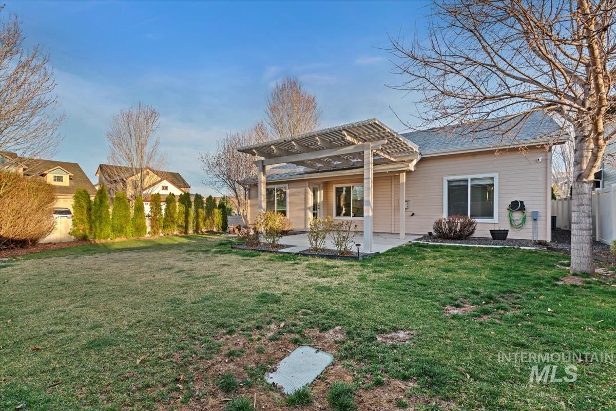 2981 E Deerhill Dr, Meridian, Idaho 83642, 3 Bedrooms, 2 Bathrooms, Residential For Sale, Price $475,000,MLS 98978414