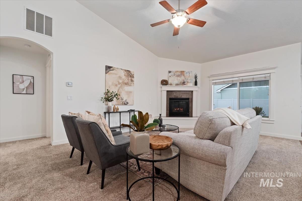 2981 E Deerhill Dr, Meridian, Idaho 83642, 3 Bedrooms, 2 Bathrooms, Residential For Sale, Price $475,000,MLS 98978414