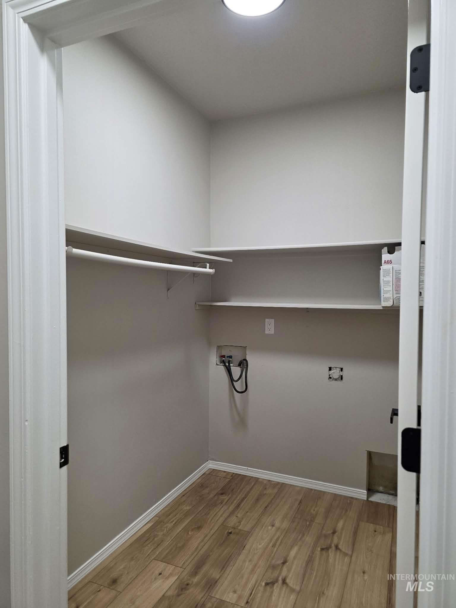 929 22ND AVE E, Jerome, Idaho 83338, 3 Bedrooms, 2 Bathrooms, Residential For Sale, Price $339,900,MLS 98978415