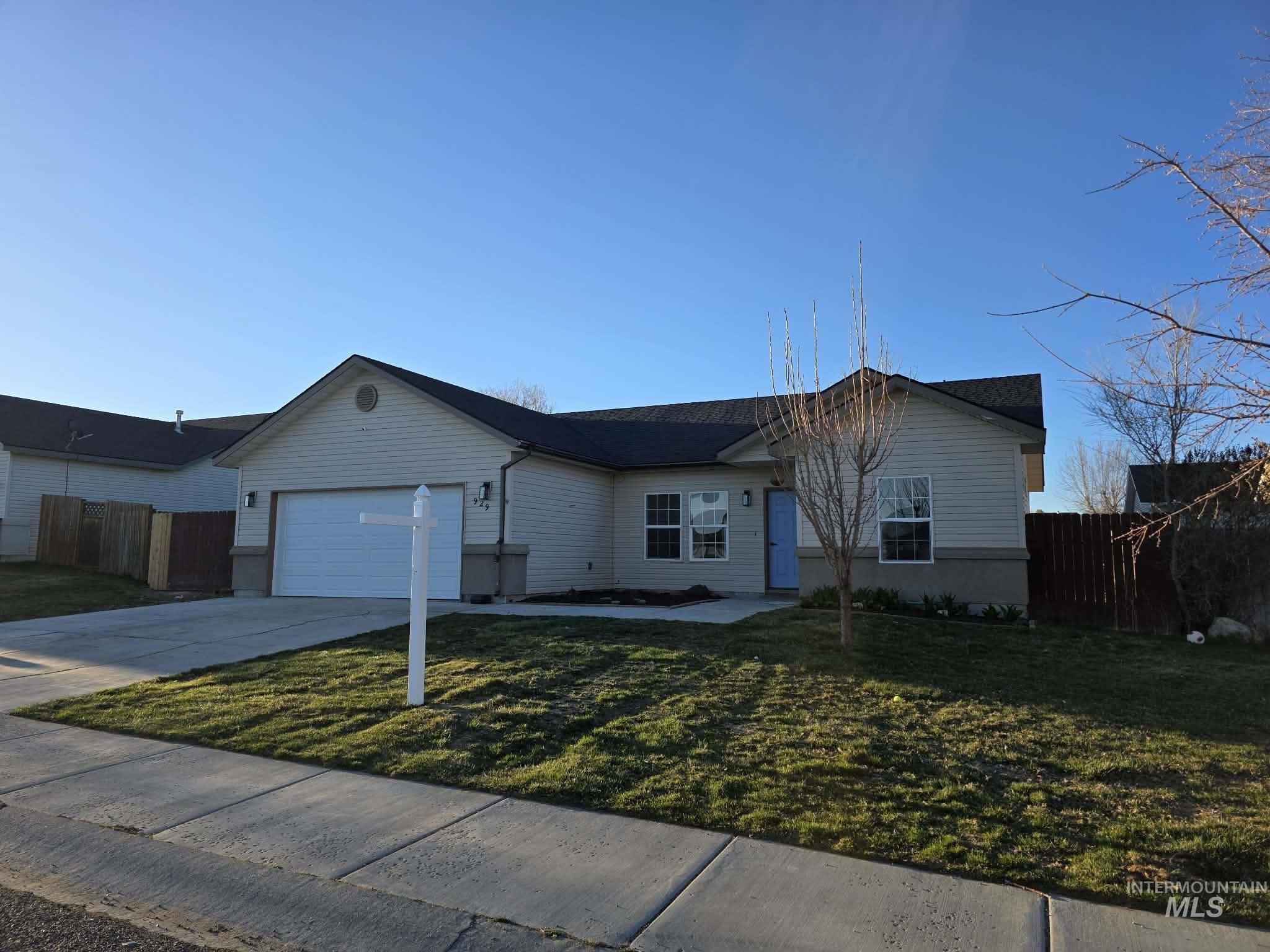 929 22ND AVE E, Jerome, Idaho 83338, 3 Bedrooms, 2 Bathrooms, Residential For Sale, Price $339,900,MLS 98978415