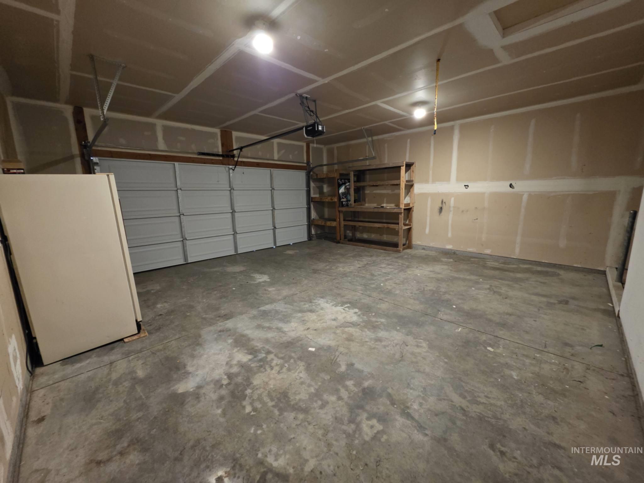 929 22ND AVE E, Jerome, Idaho 83338, 3 Bedrooms, 2 Bathrooms, Residential For Sale, Price $339,900,MLS 98978415