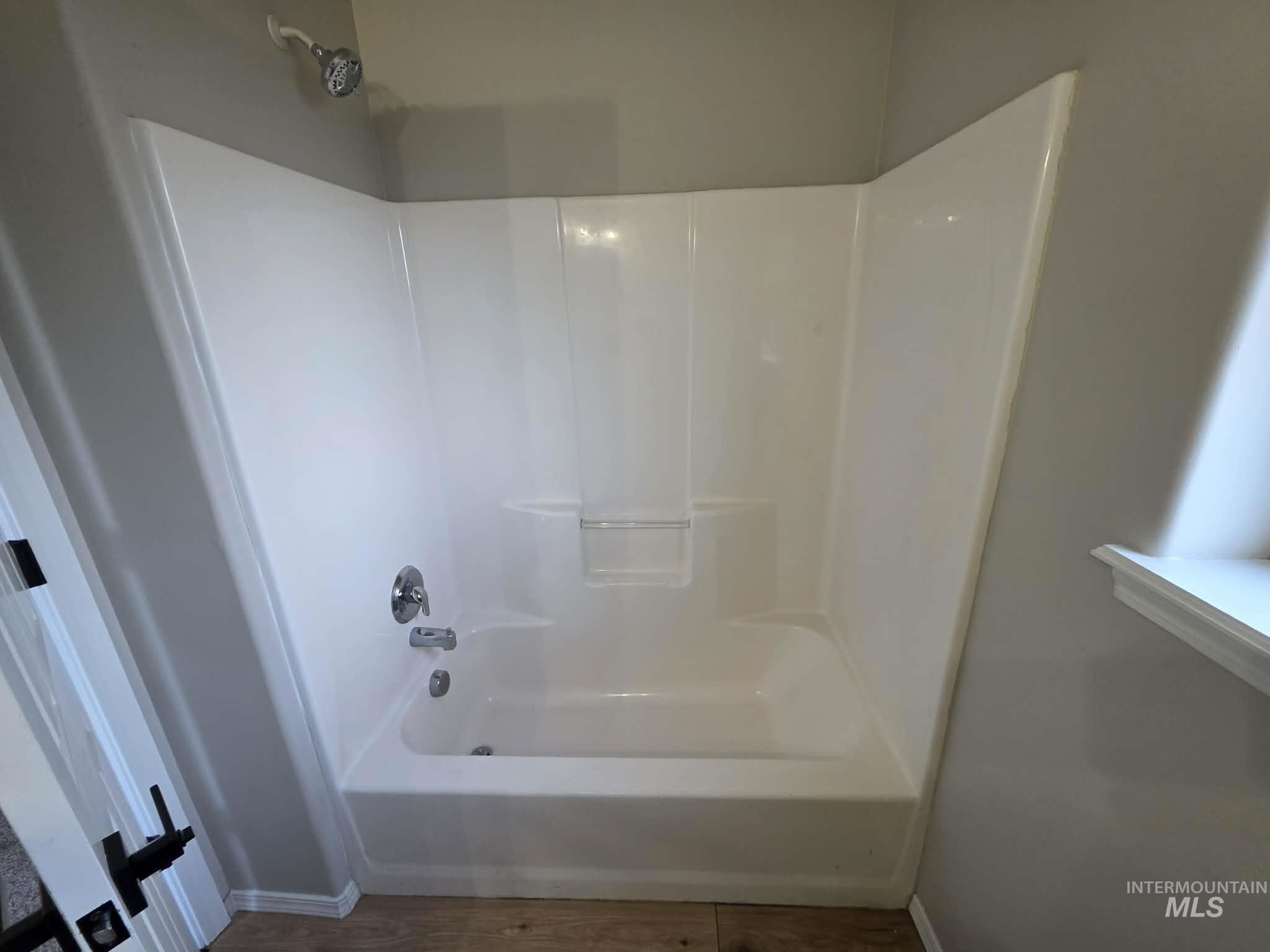 929 22ND AVE E, Jerome, Idaho 83338, 3 Bedrooms, 2 Bathrooms, Residential For Sale, Price $339,900,MLS 98978415