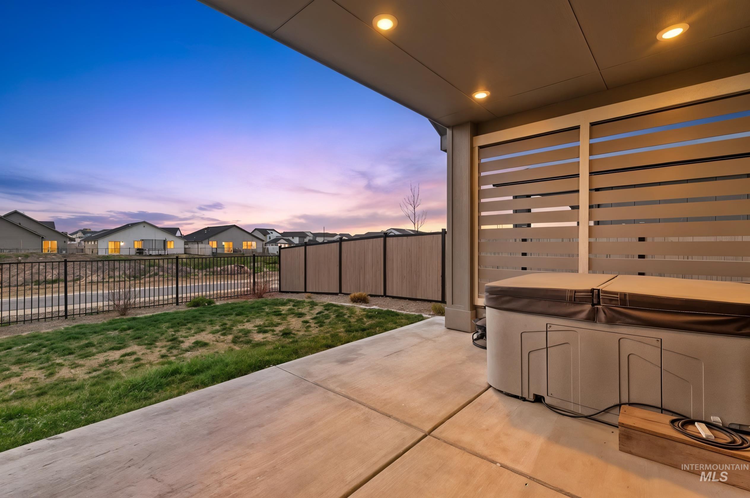 6733 W Mattawa Dr, Meridian, Idaho 83646, 3 Bedrooms, 2.5 Bathrooms, Residential For Sale, Price $629,900,MLS 98978416