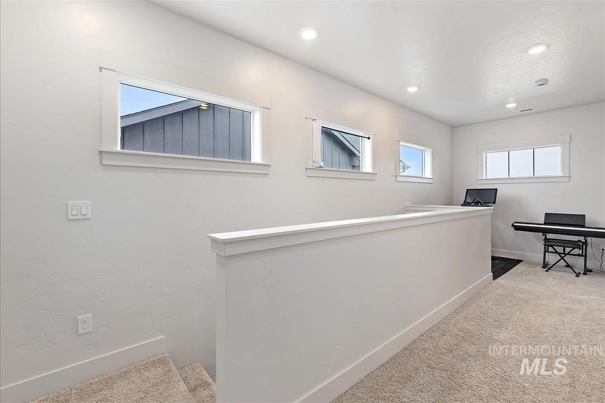 6733 W Mattawa Dr, Meridian, Idaho 83646, 3 Bedrooms, 2.5 Bathrooms, Residential For Sale, Price $649,900,MLS 98978416