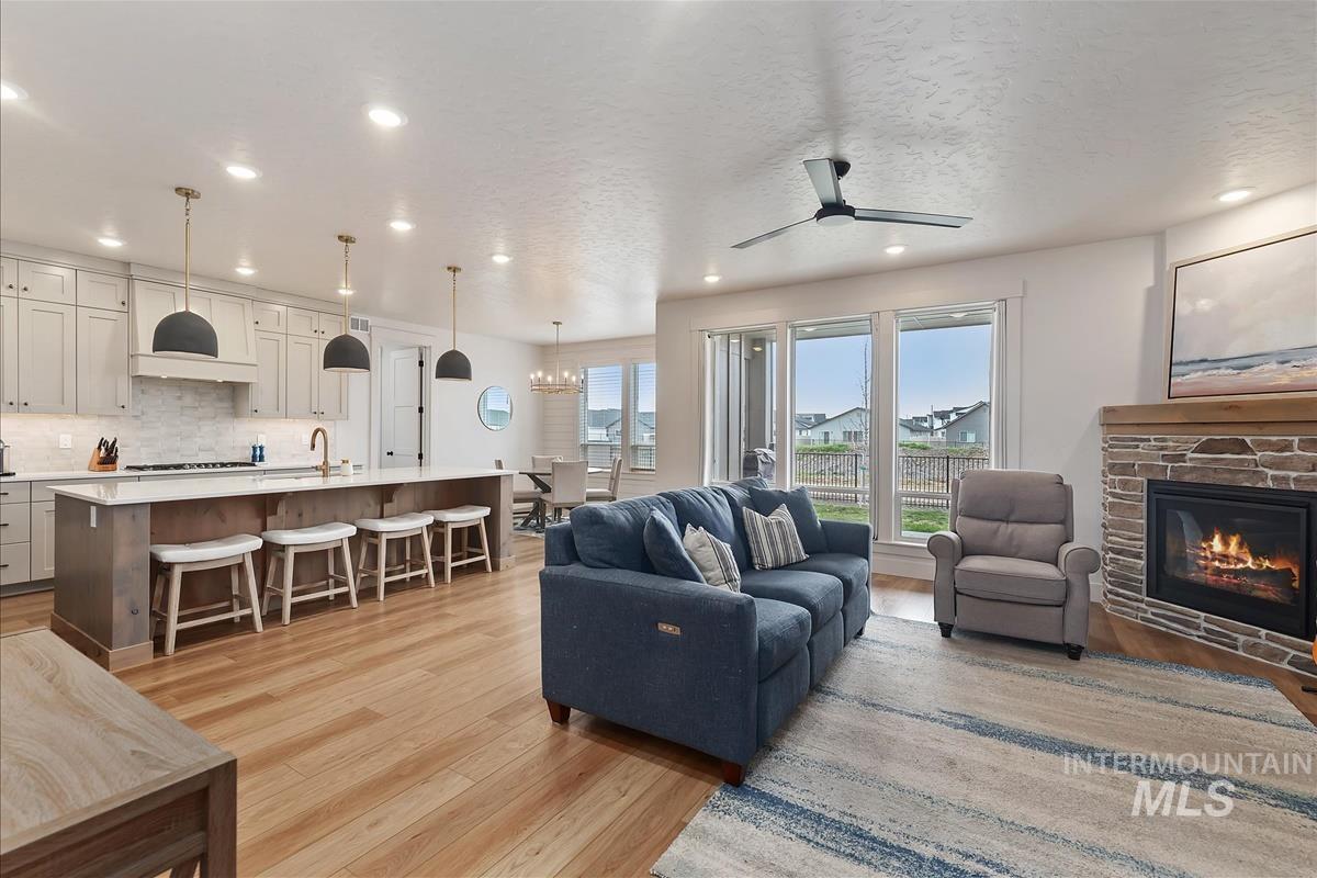 6733 W Mattawa Dr, Meridian, Idaho 83646, 3 Bedrooms, 2.5 Bathrooms, Residential For Sale, Price $649,900,MLS 98978416