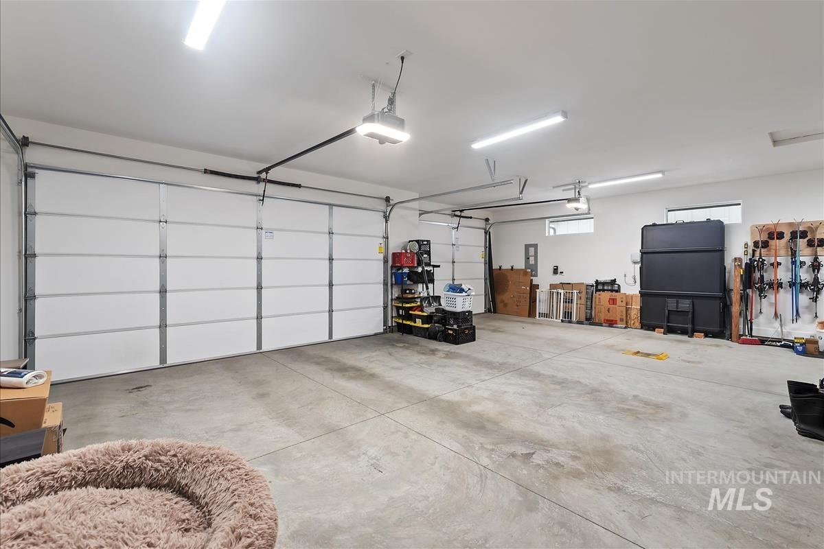 6733 W Mattawa Dr, Meridian, Idaho 83646, 3 Bedrooms, 2.5 Bathrooms, Residential For Sale, Price $649,900,MLS 98978416