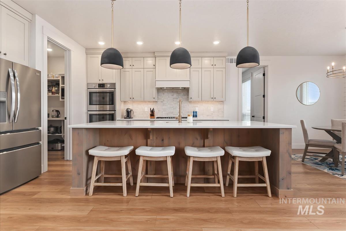 6733 W Mattawa Dr, Meridian, Idaho 83646, 3 Bedrooms, 2.5 Bathrooms, Residential For Sale, Price $649,900,MLS 98978416