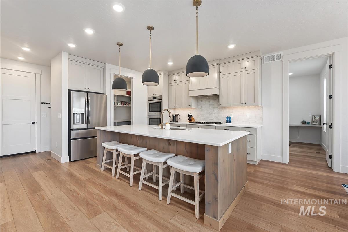 6733 W Mattawa Dr, Meridian, Idaho 83646, 3 Bedrooms, 2.5 Bathrooms, Residential For Sale, Price $649,900,MLS 98978416