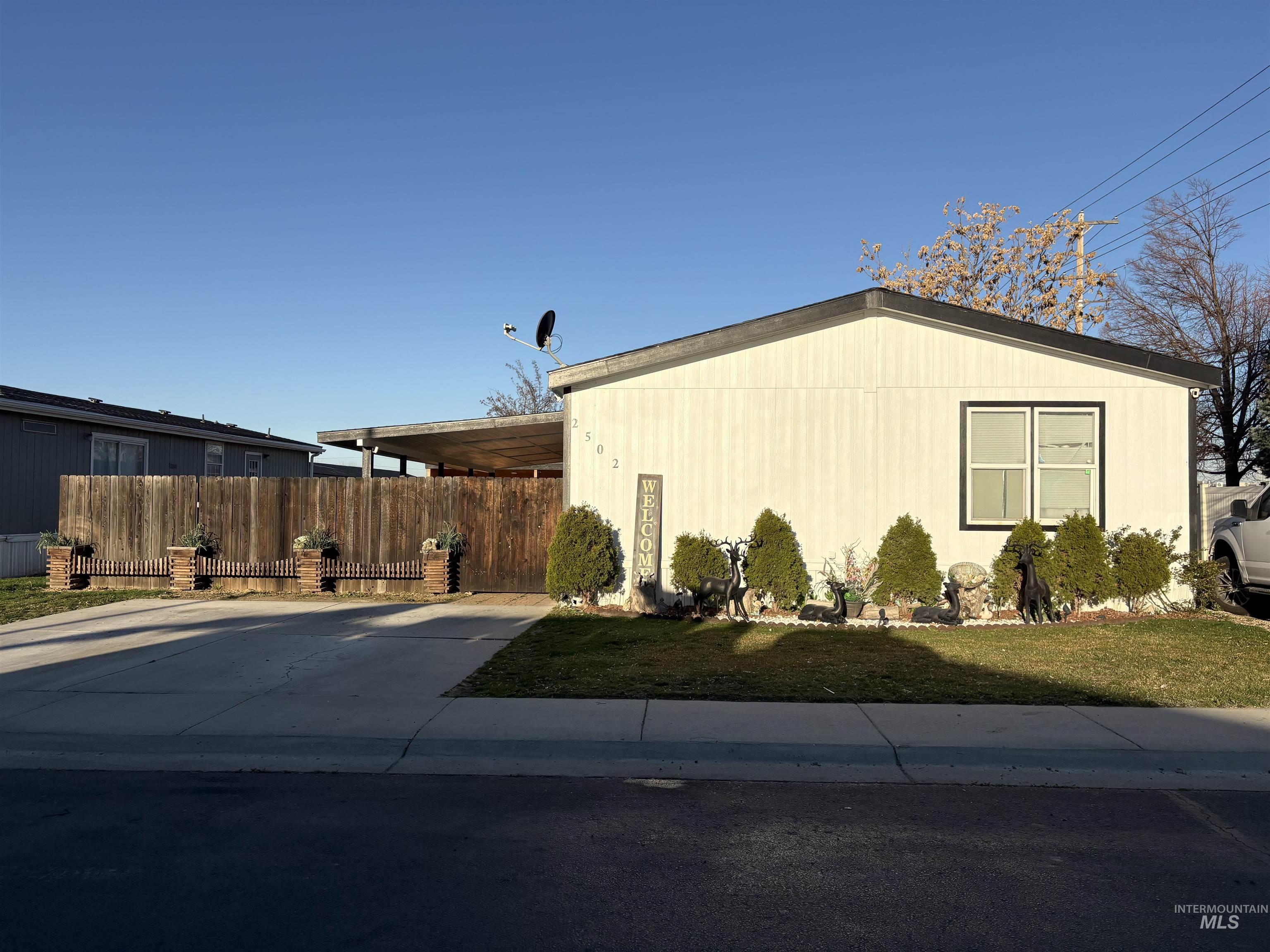 2502 Powderhorn Dr, Caldwell, Idaho 83605, 4 Bedrooms, 2 Bathrooms, Residential For Sale, Price $192,000,MLS 98978417