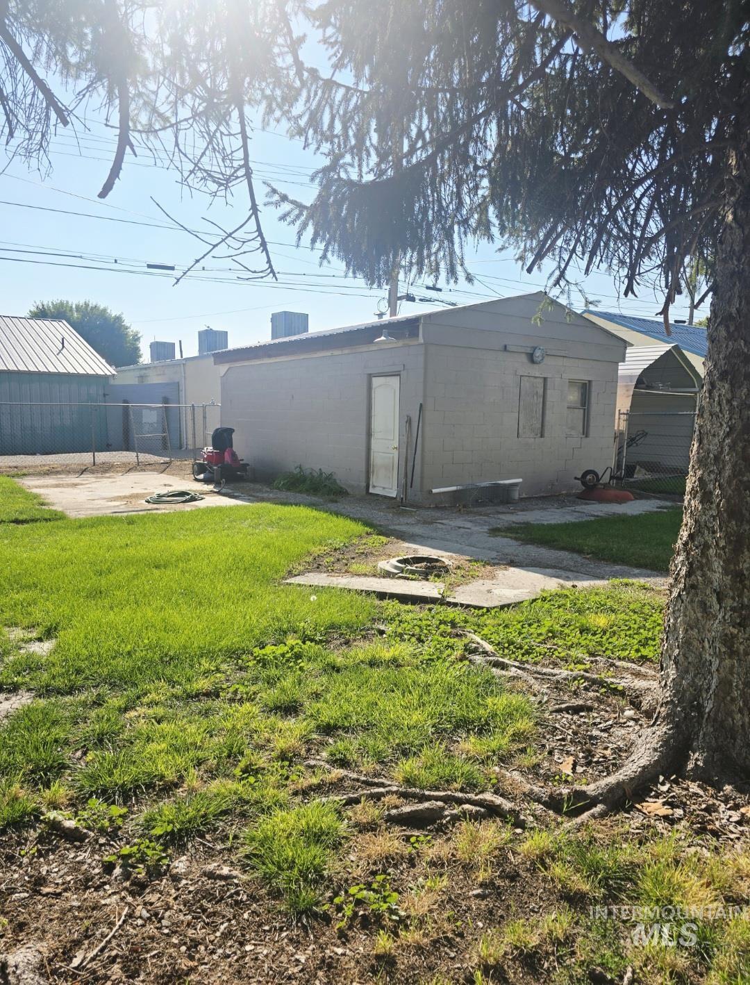 1051 Almo, Burley, Idaho 83318-0000, 2 Bedrooms, 1 Bathroom, Residential For Sale, Price $215,000,MLS 98978420