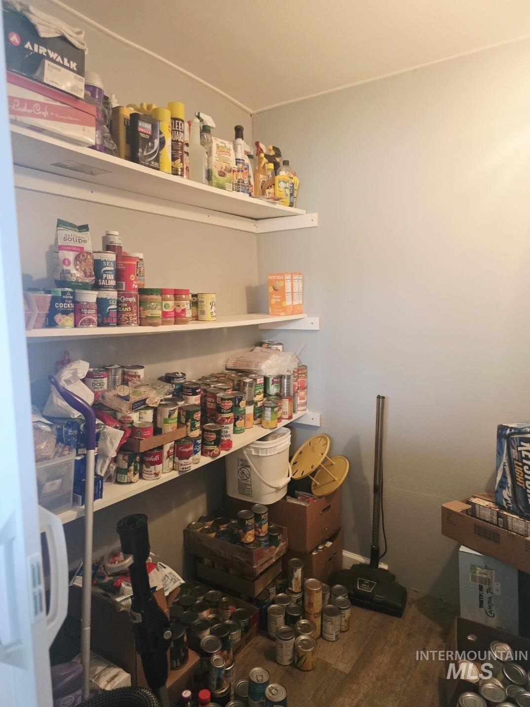 1051 Almo, Burley, Idaho 83318-0000, 2 Bedrooms, 1 Bathroom, Residential For Sale, Price $215,000,MLS 98978420