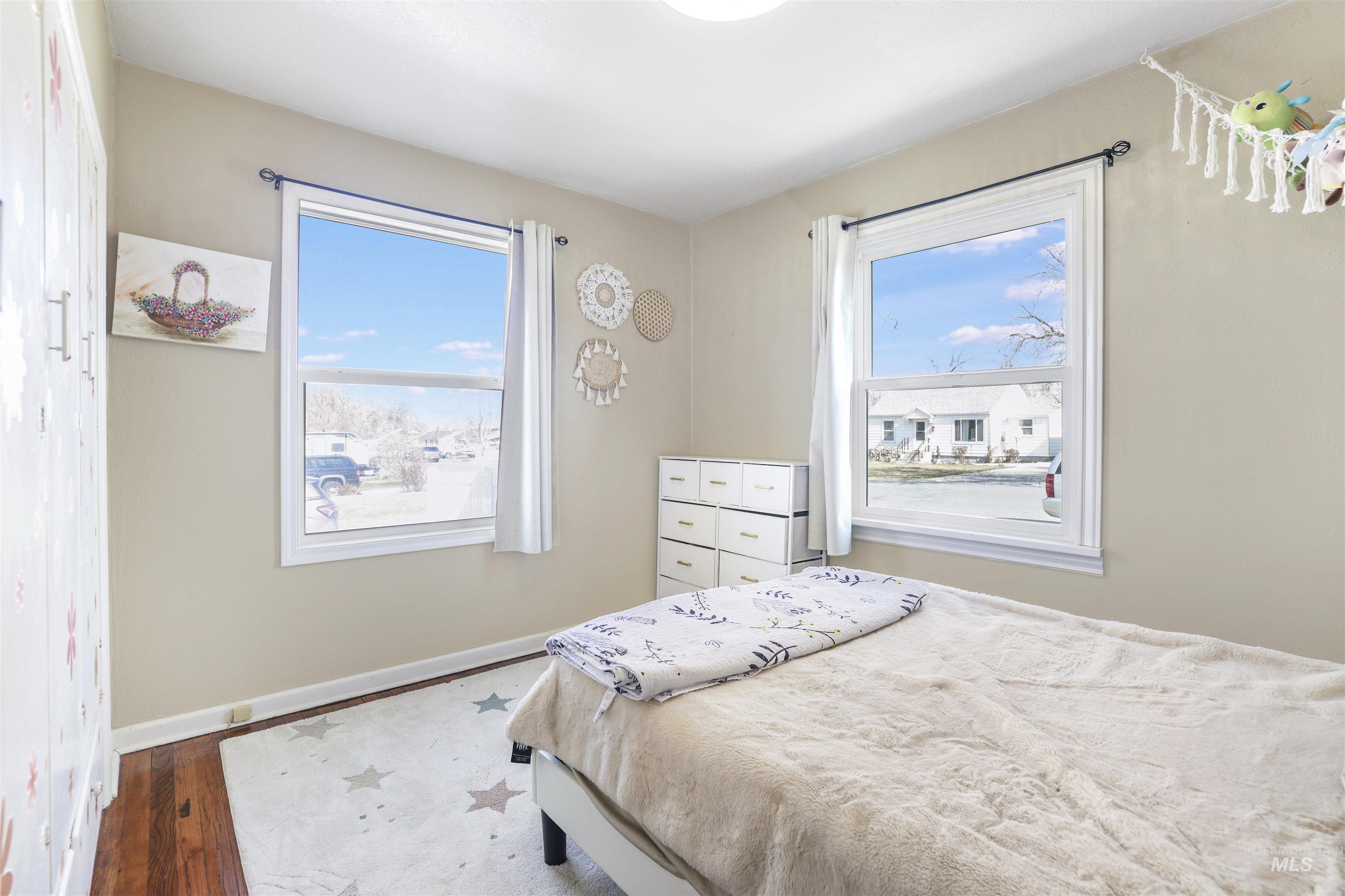 801 N 12th Ave, Buhl, Idaho 83316-1413, 2 Bedrooms, 1 Bathroom, Residential For Sale, Price $270,000,MLS 98978422