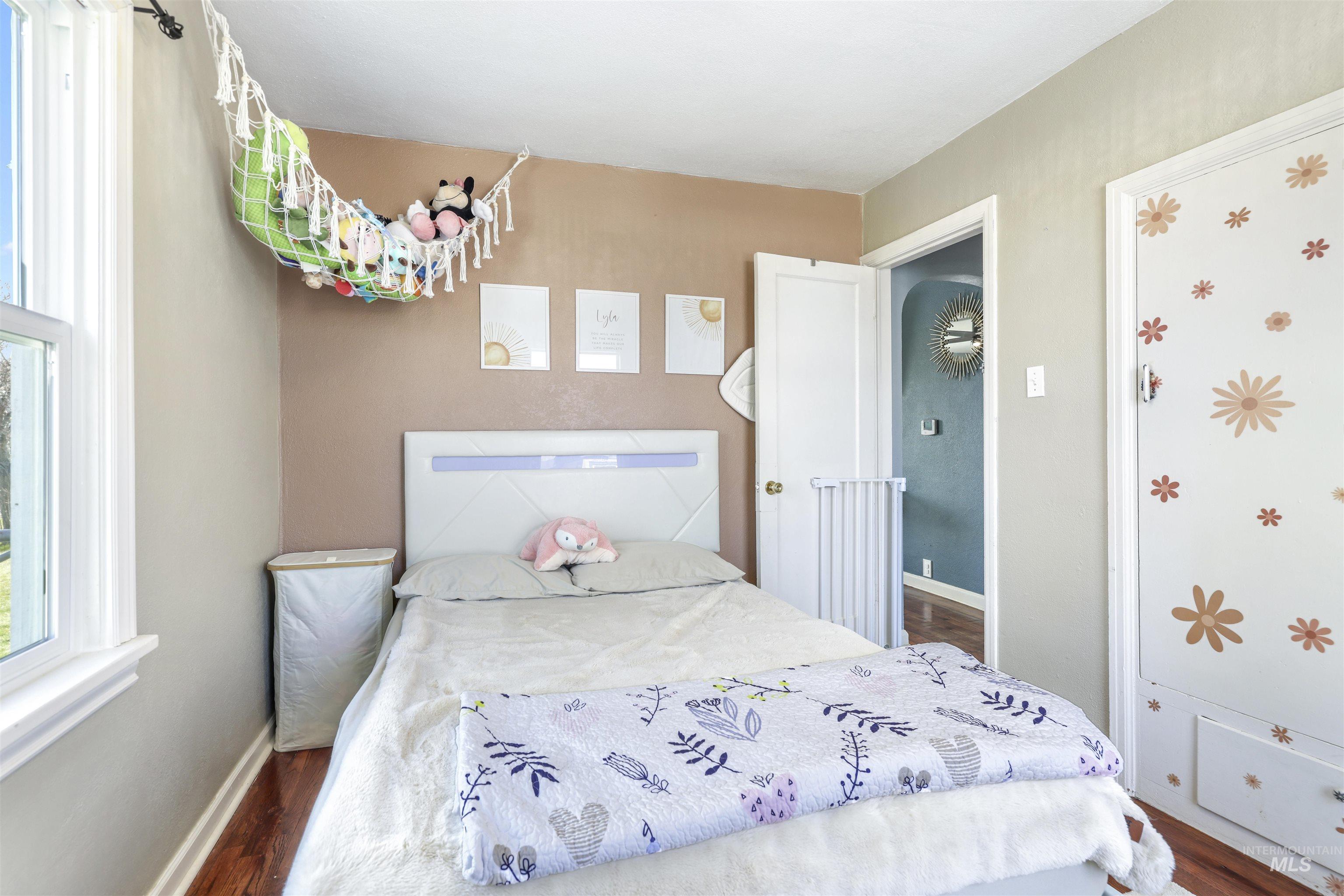 801 N 12th Ave, Buhl, Idaho 83316-1413, 2 Bedrooms, 1 Bathroom, Residential For Sale, Price $270,000,MLS 98978422