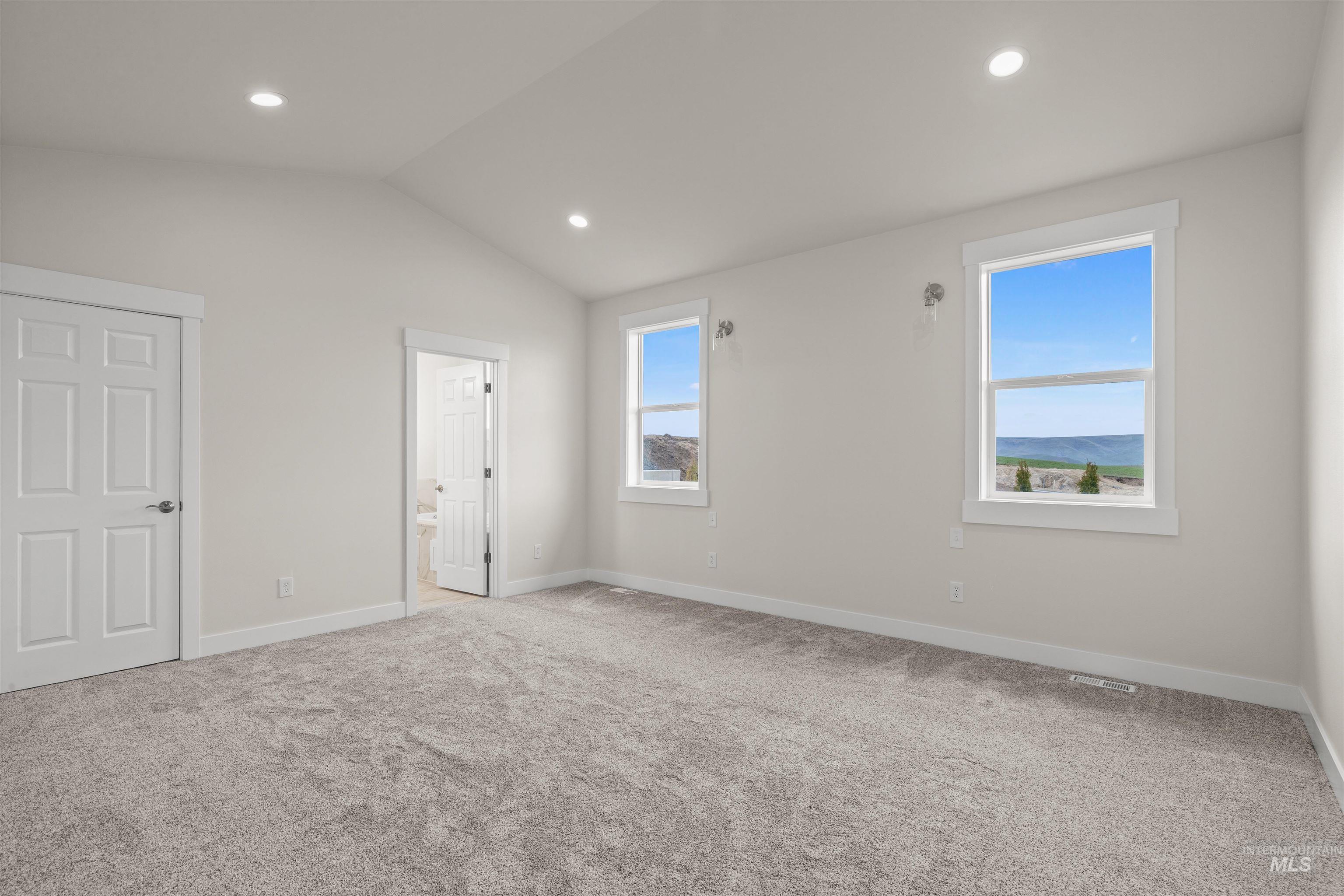 1743 Golden Hills Drive, Lewiston, Idaho 83501, 4 Bedrooms, 2.5 Bathrooms, Residential For Sale, Price $749,900,MLS 98978424