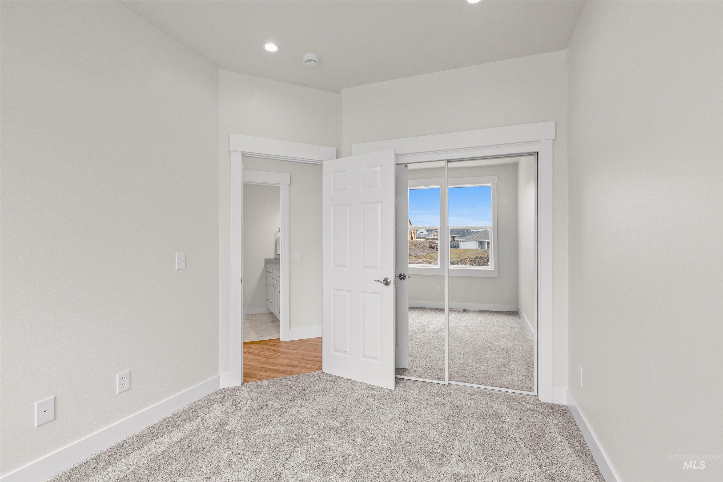 1743 Golden Hills Drive, Lewiston, Idaho 83501, 4 Bedrooms, 2.5 Bathrooms, Residential For Sale, Price $749,900,MLS 98978424