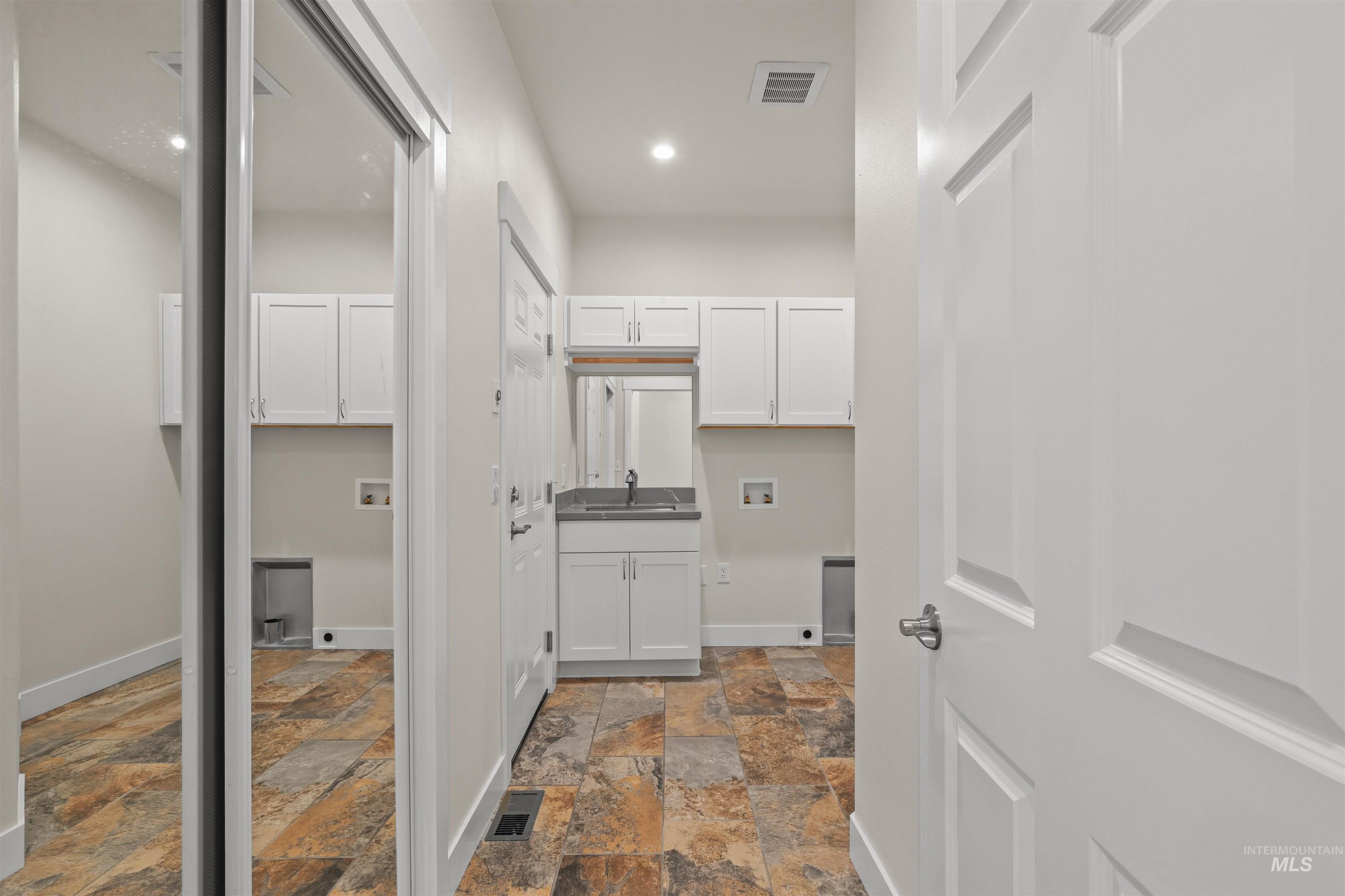 1743 Golden Hills Drive, Lewiston, Idaho 83501, 4 Bedrooms, 2.5 Bathrooms, Residential For Sale, Price $749,900,MLS 98978424