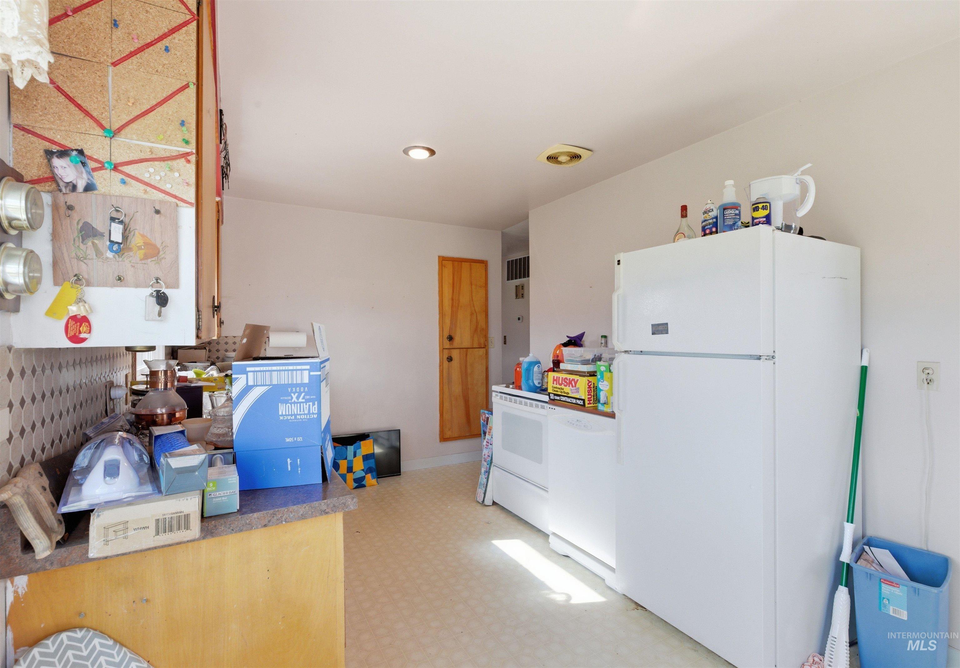 706 Warner Ave, Lewiston, Idaho 83501, 3 Bedrooms, 1 Bathroom, Residential For Sale, Price $275,000, 98978425