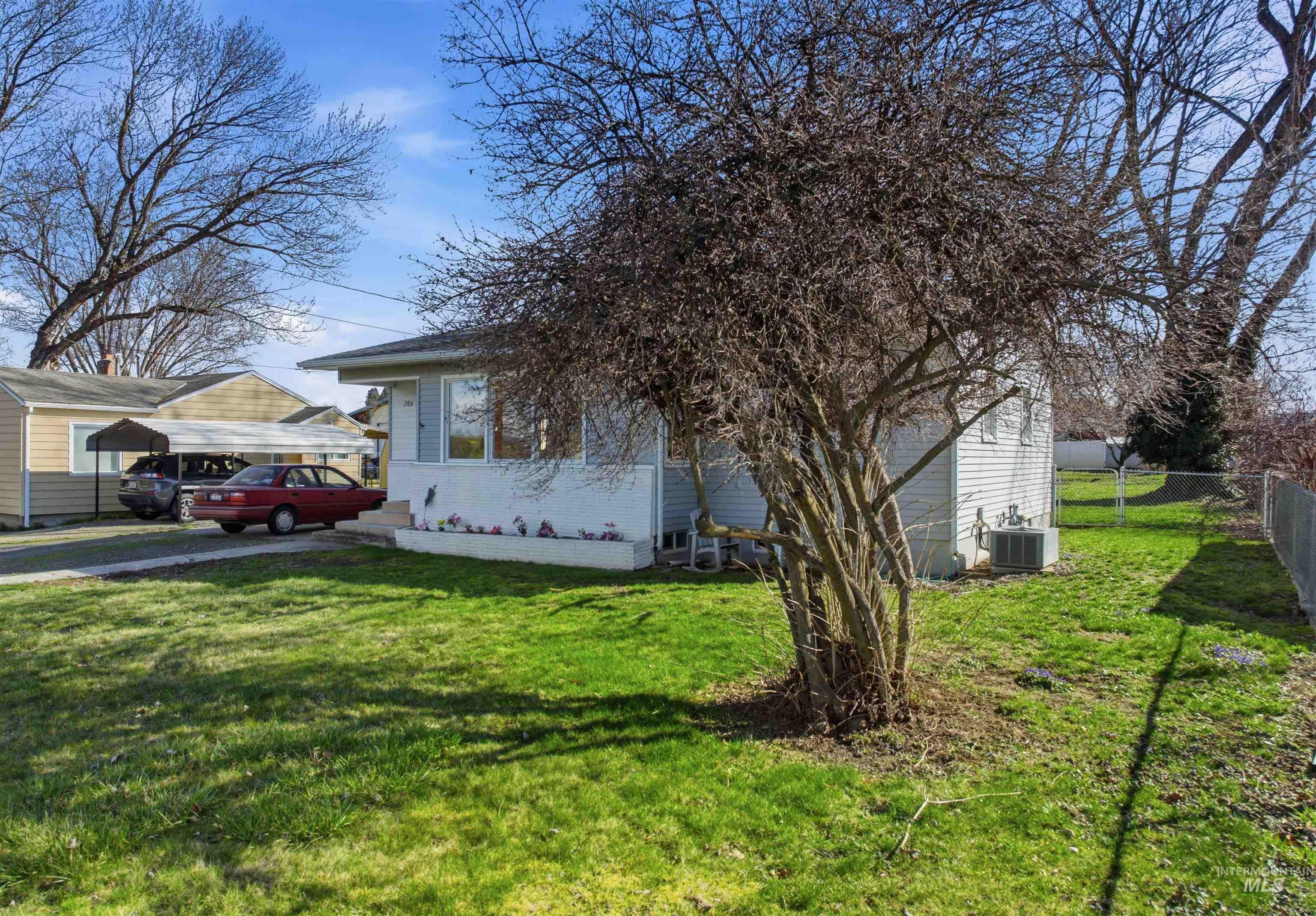 706 Warner Ave, Lewiston, Idaho 83501, 3 Bedrooms, 1 Bathroom, Residential For Sale, Price $275,000, 98978425