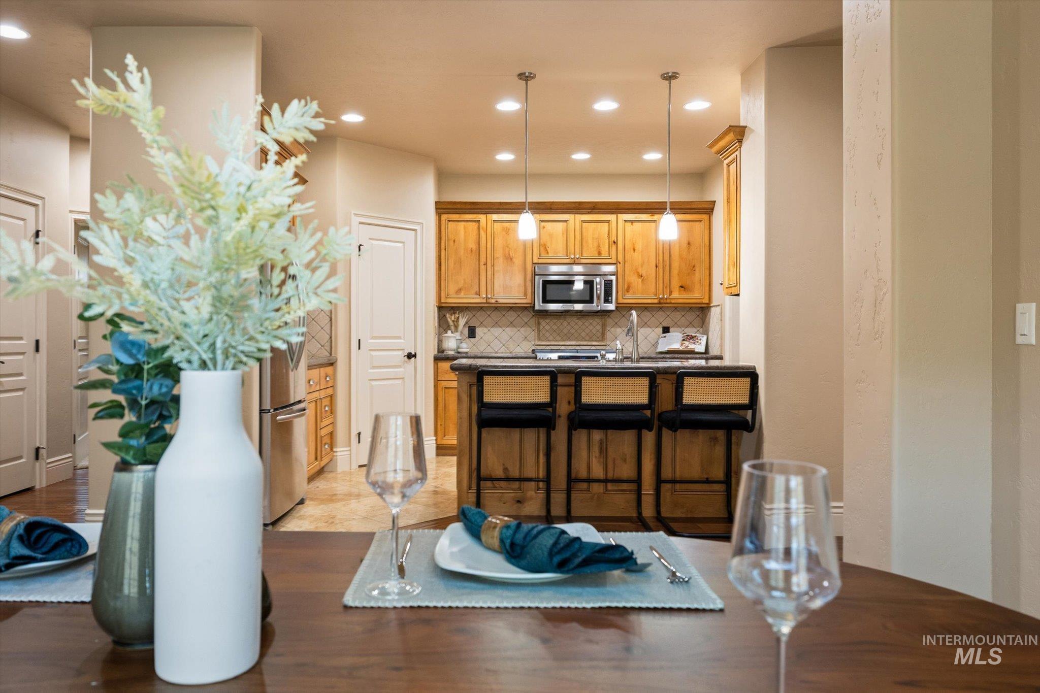 1664 W Par Ct, Eagle, Idaho 83616, 3 Bedrooms, 2 Bathrooms, Residential For Sale, Price $629,900,MLS 98978427