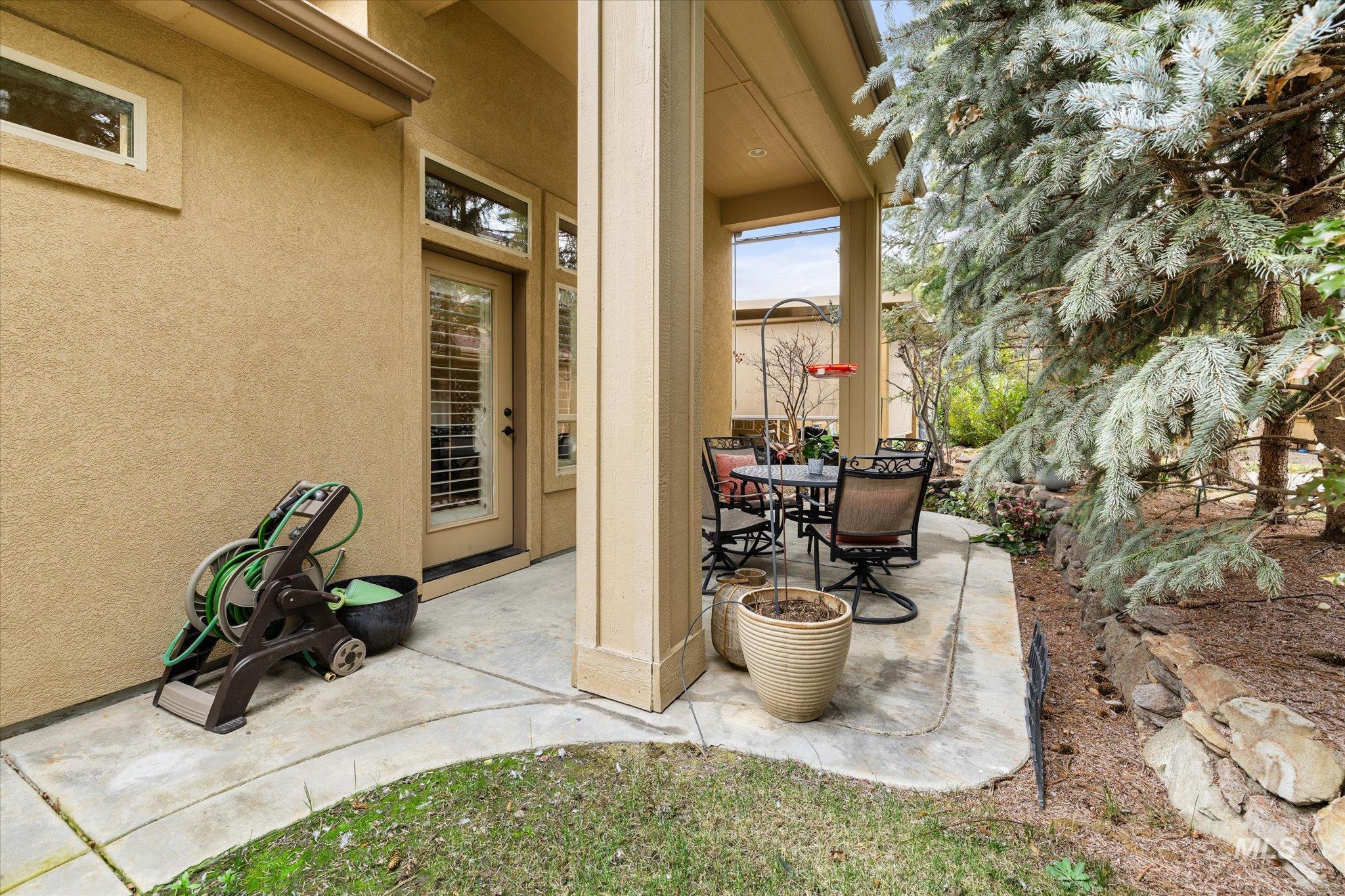 1664 W Par Ct, Eagle, Idaho 83616, 3 Bedrooms, 2 Bathrooms, Residential For Sale, Price $629,900,MLS 98978427