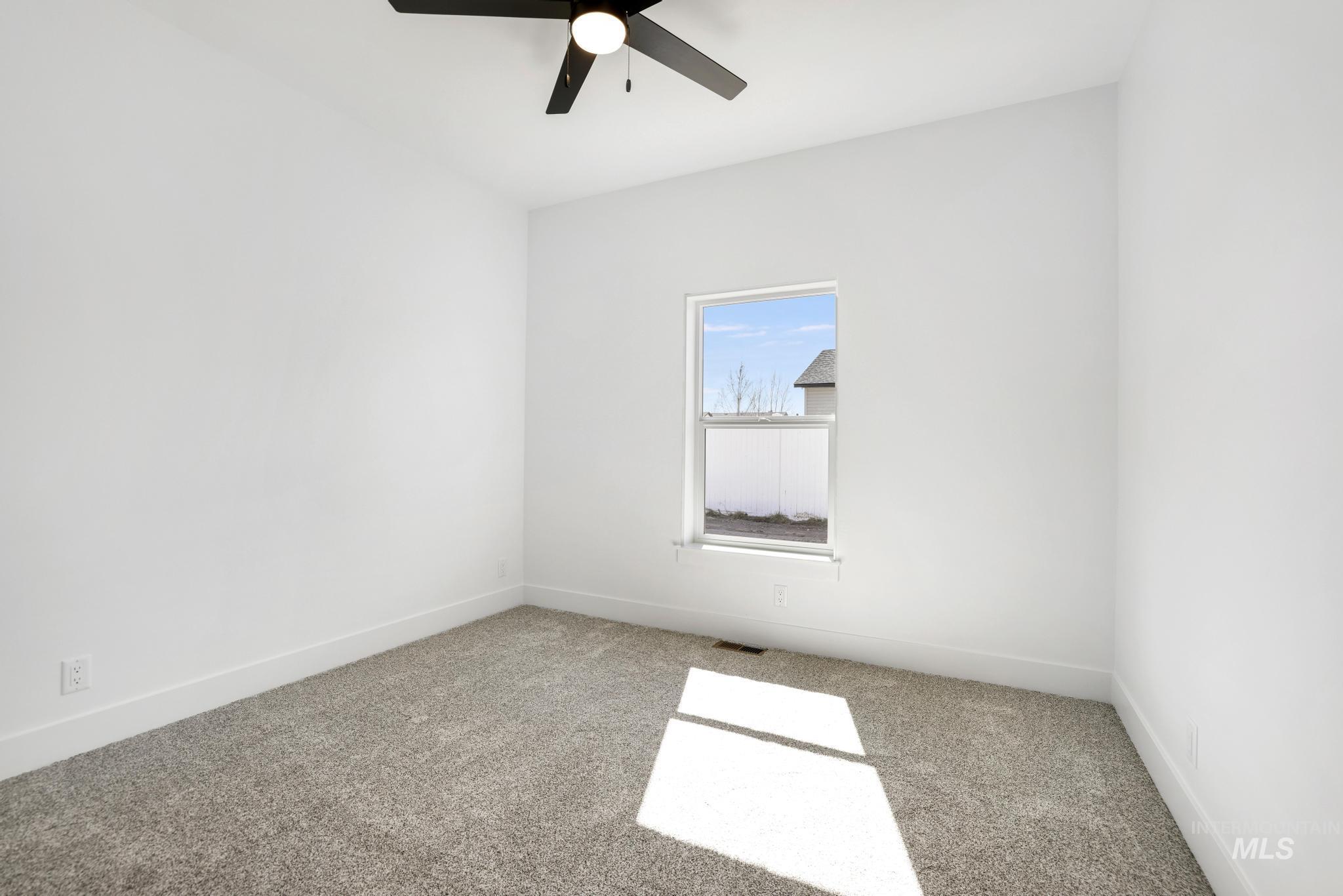 821 23rd Ave E, Jerome, Idaho 83338, 4 Bedrooms, 2 Bathrooms, Residential For Sale, Price $425,000,MLS 98978428