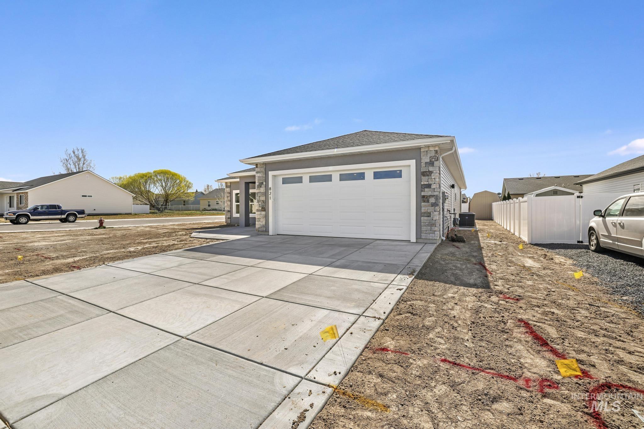 821 23rd Ave E, Jerome, Idaho 83338, 4 Bedrooms, 2 Bathrooms, Residential For Sale, Price $425,000,MLS 98978428