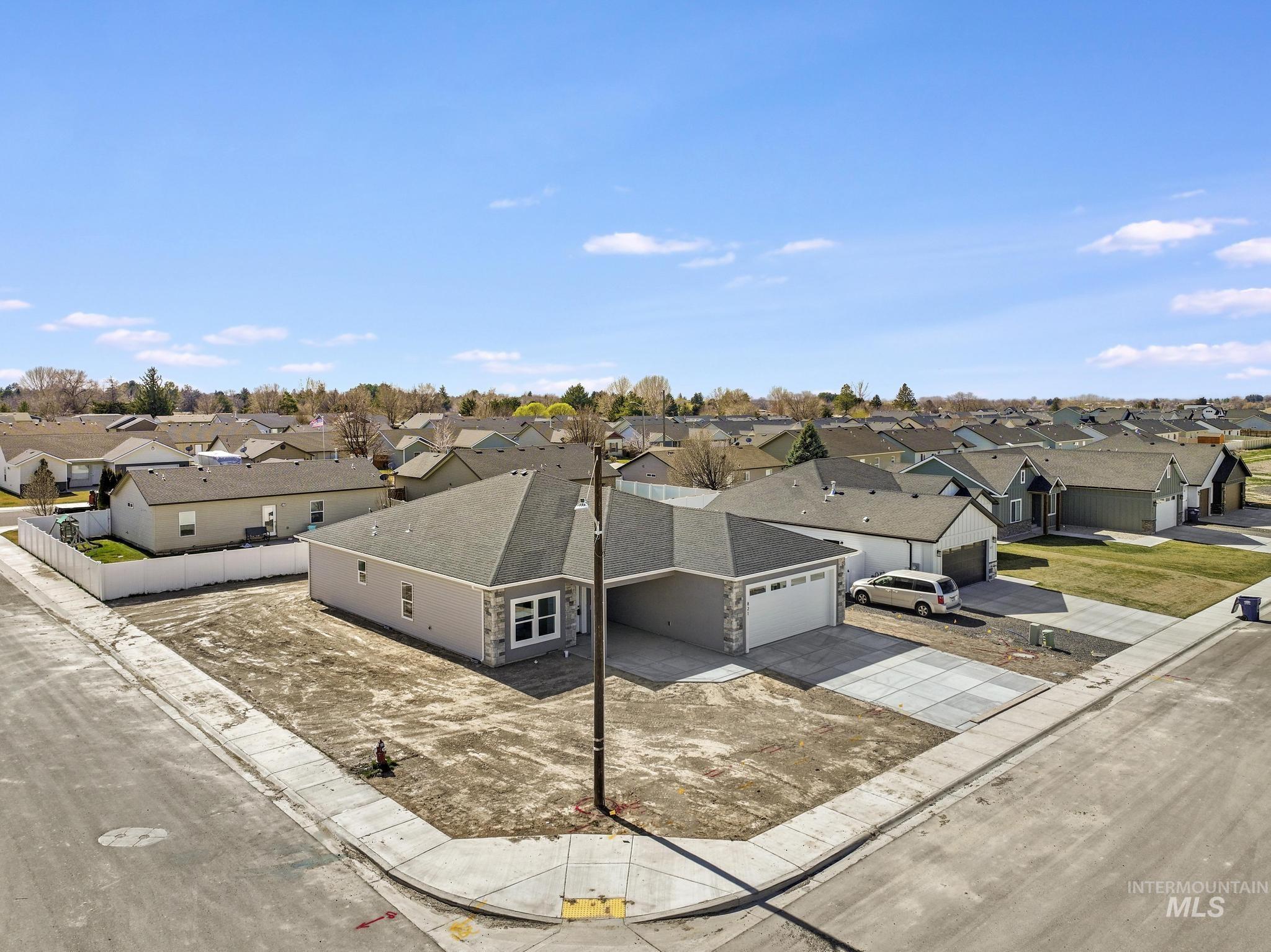 821 23rd Ave E, Jerome, Idaho 83338, 4 Bedrooms, 2 Bathrooms, Residential For Sale, Price $425,000,MLS 98978428