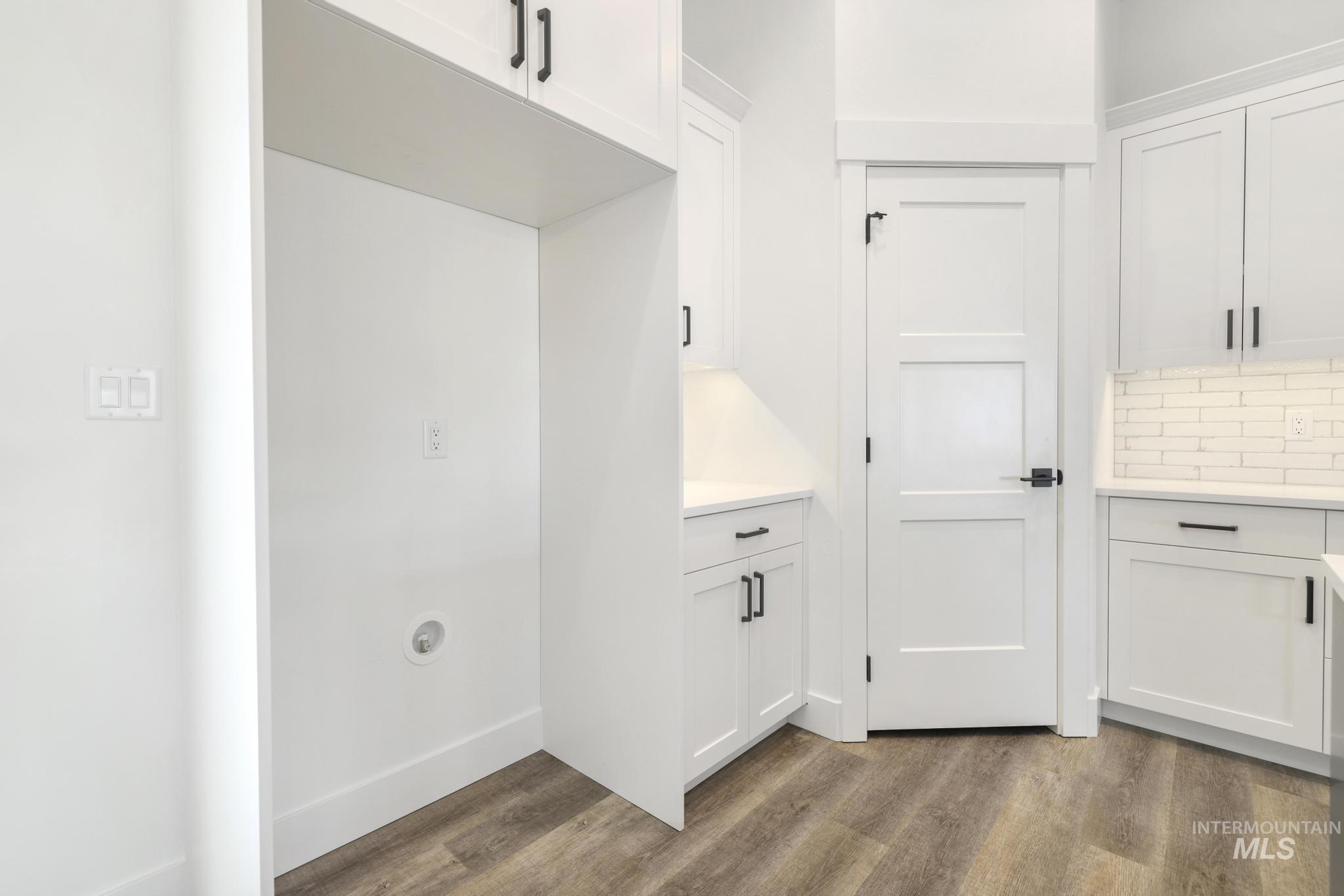 821 23rd Ave E, Jerome, Idaho 83338, 4 Bedrooms, 2 Bathrooms, Residential For Sale, Price $425,000,MLS 98978428