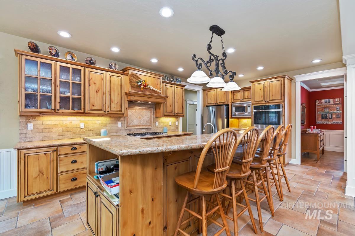 859 E Brookwood, Eagle, Idaho 83616, 5 Bedrooms, 3 Bathrooms, Residential For Sale, Price $1,049,000,MLS 98978429