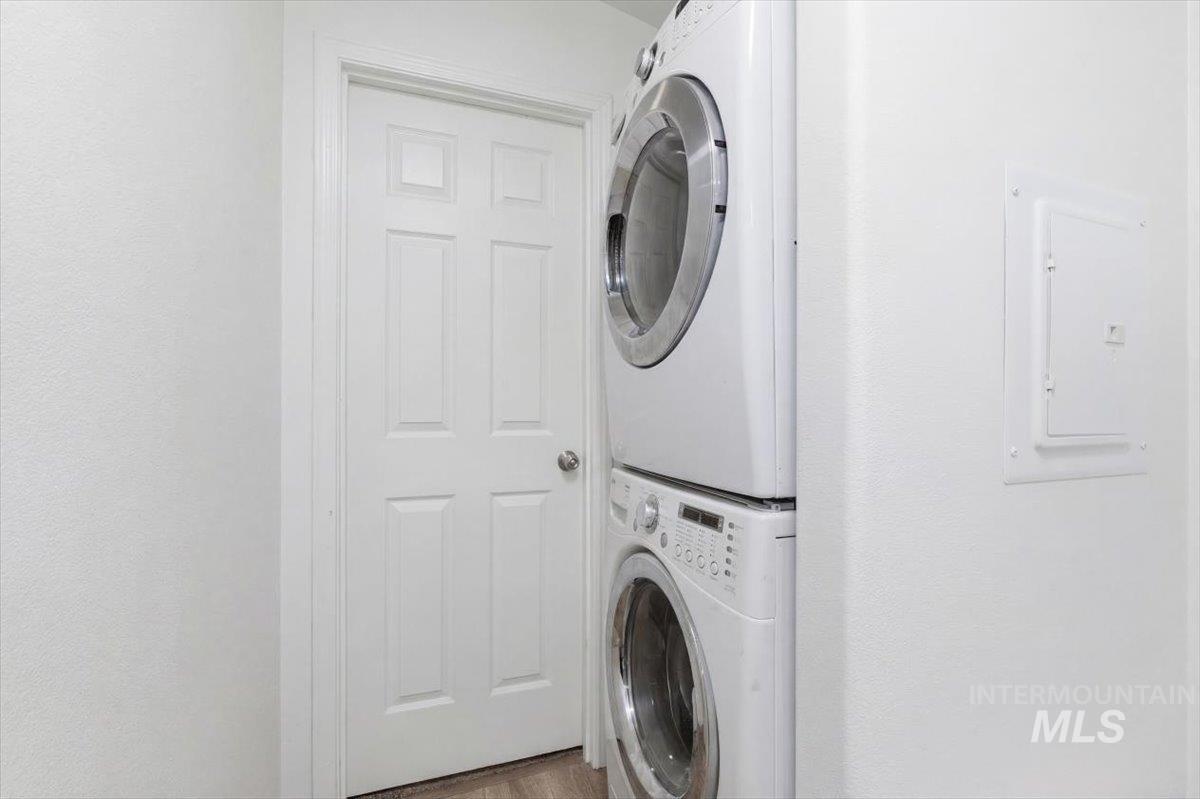 1325 N Arrow Ln, Boise, Idaho 83704, 2 Bedrooms, 2 Bathrooms, Residential For Sale, Price $65,000,MLS 98978431