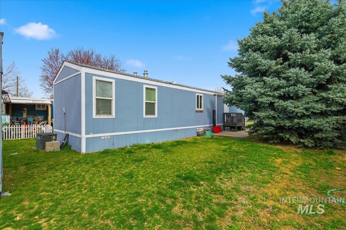 1325 N Arrow Ln, Boise, Idaho 83704, 2 Bedrooms, 2 Bathrooms, Residential For Sale, Price $65,000,MLS 98978431