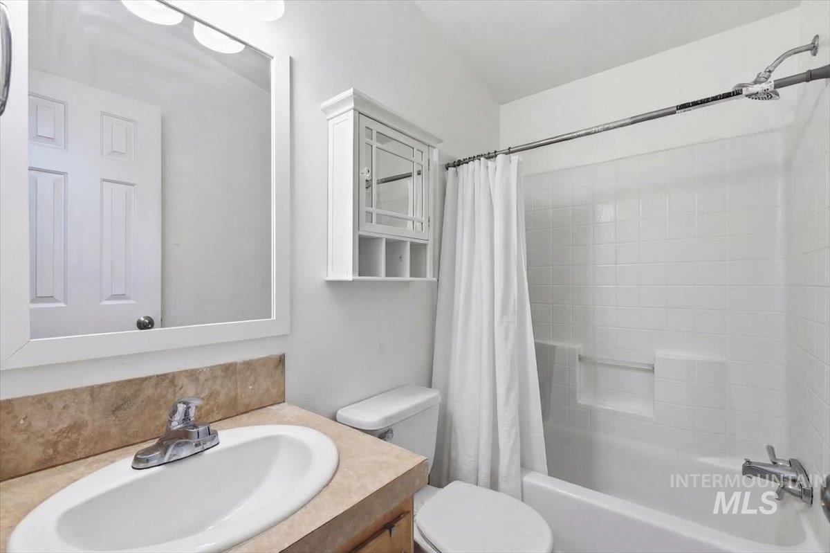 1325 N Arrow Ln, Boise, Idaho 83704, 2 Bedrooms, 2 Bathrooms, Residential For Sale, Price $65,000,MLS 98978431