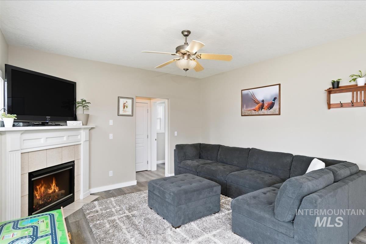 3011 S. Kokomo, Nampa, Idaho 83686, 3 Bedrooms, 2.5 Bathrooms, Residential For Sale, Price $434,900,MLS 98978432