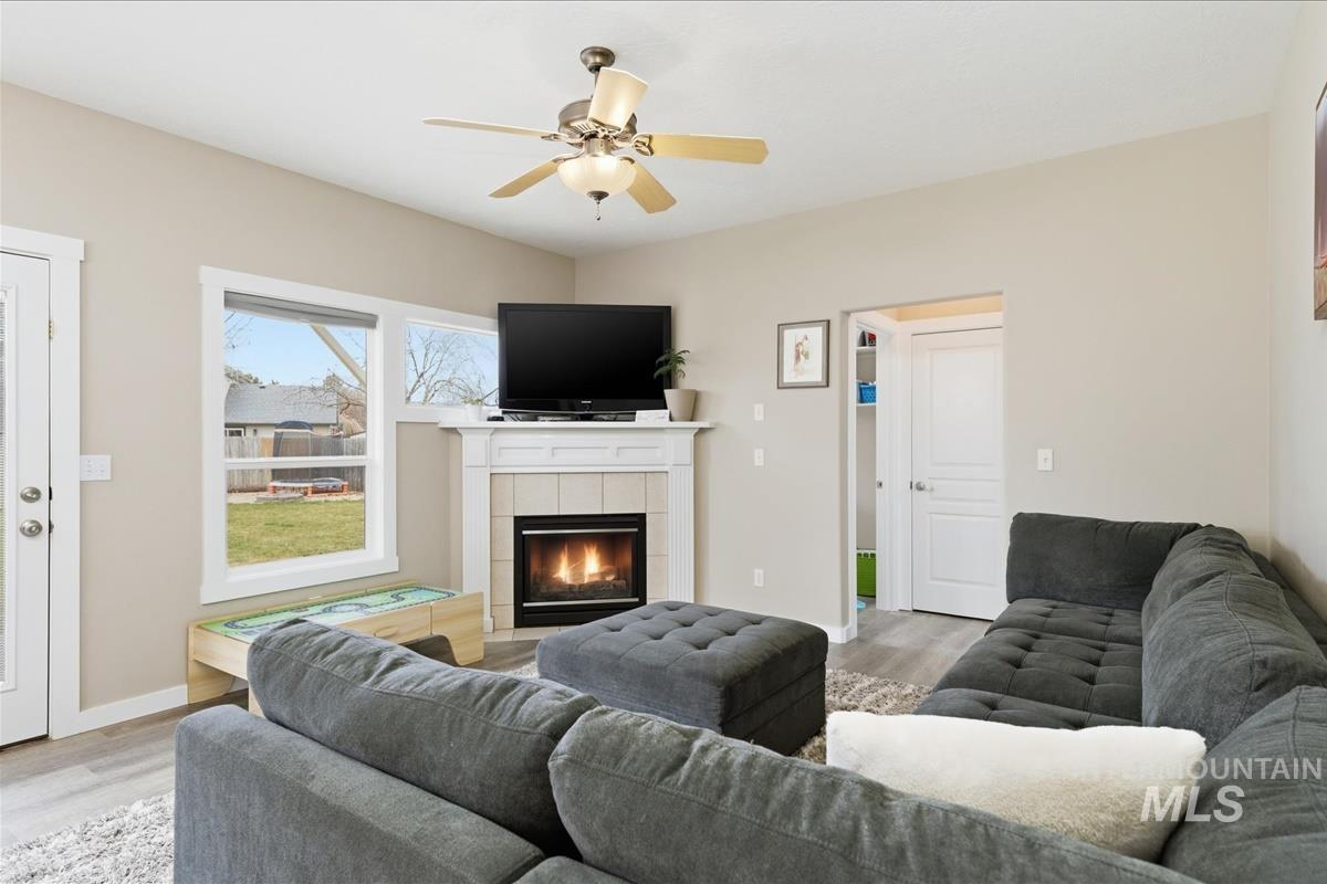 3011 S. Kokomo, Nampa, Idaho 83686, 3 Bedrooms, 2.5 Bathrooms, Residential For Sale, Price $434,900,MLS 98978432