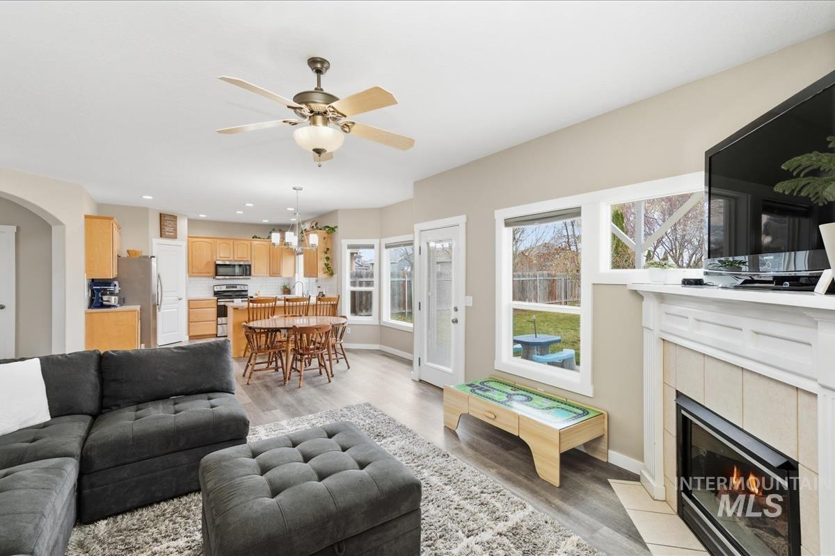 3011 S. Kokomo, Nampa, Idaho 83686, 3 Bedrooms, 2.5 Bathrooms, Residential For Sale, Price $434,900,MLS 98978432