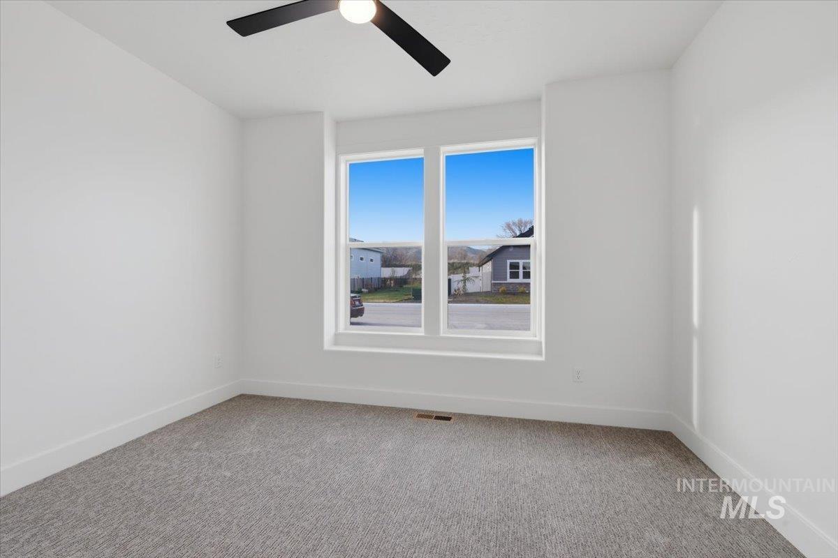 2658 Soulen Dr, Emmett, Idaho 83617, 3 Bedrooms, 2 Bathrooms, Residential For Sale, Price $527,500,MLS 98978433