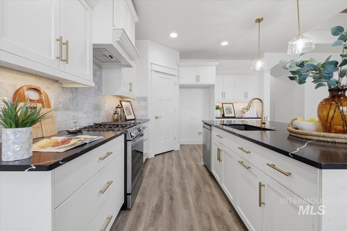 2658 Soulen Dr, Emmett, Idaho 83617, 3 Bedrooms, 2 Bathrooms, Residential For Sale, Price $527,500,MLS 98978433