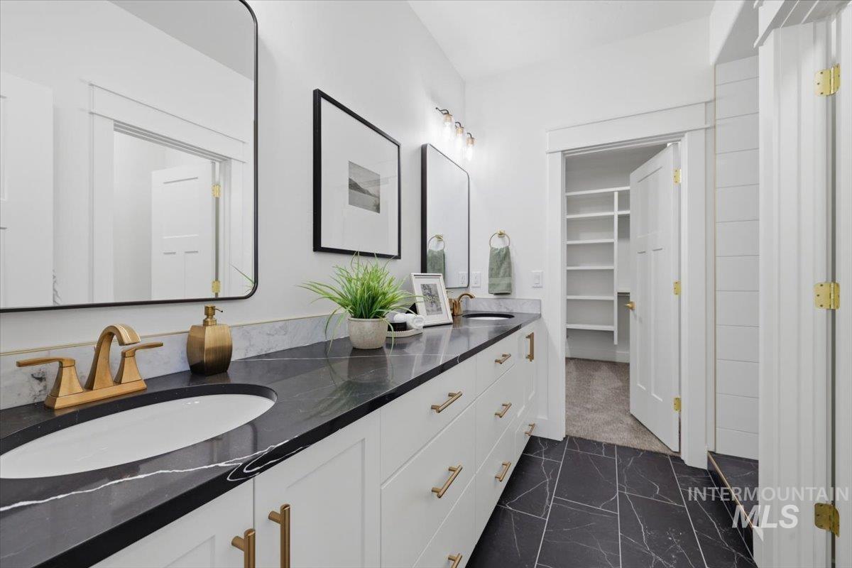 2658 Soulen Dr, Emmett, Idaho 83617, 3 Bedrooms, 2 Bathrooms, Residential For Sale, Price $527,500,MLS 98978433