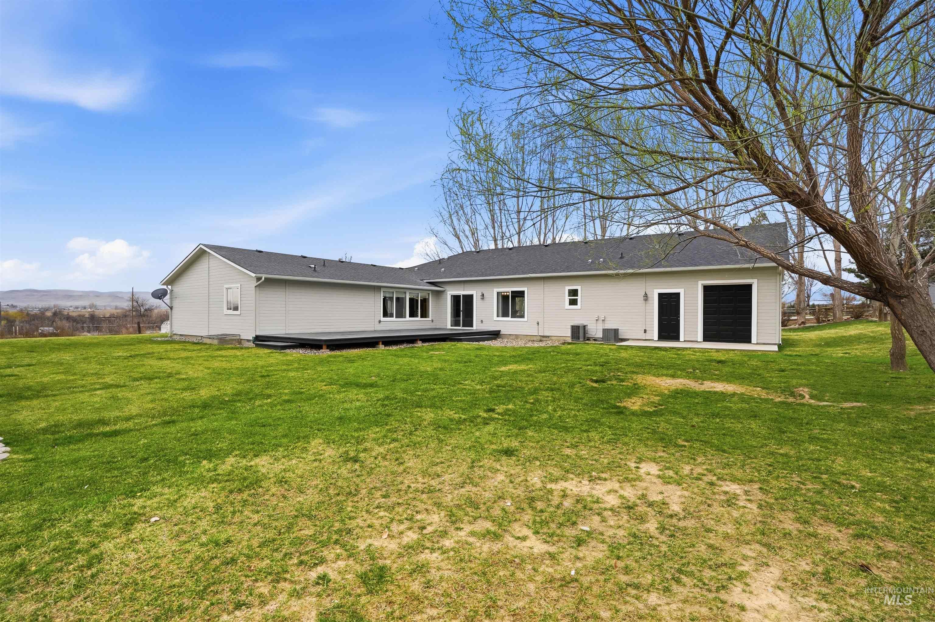 2380 Lower Pond Lane, Homedale, Idaho 83628-5100, 4 Bedrooms, 3 Bathrooms, Residential For Sale, Price $780,000,MLS 98978434