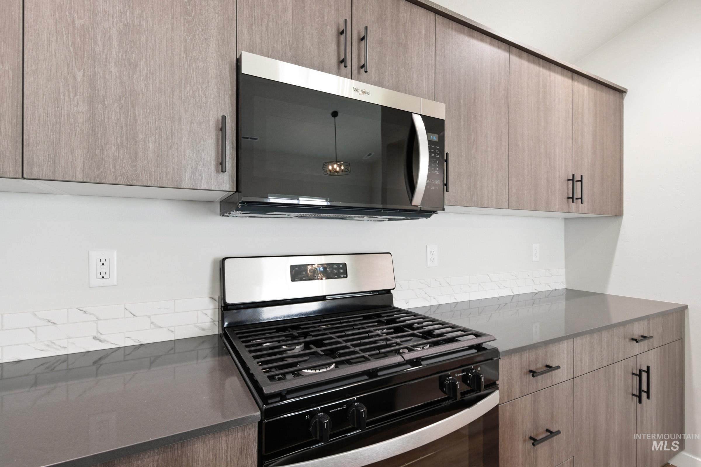 17720 N Hugh Glass Way, Nampa, Idaho 83687, 4 Bedrooms, 2 Bathrooms, Residential For Sale, Price $509,990, 98978439