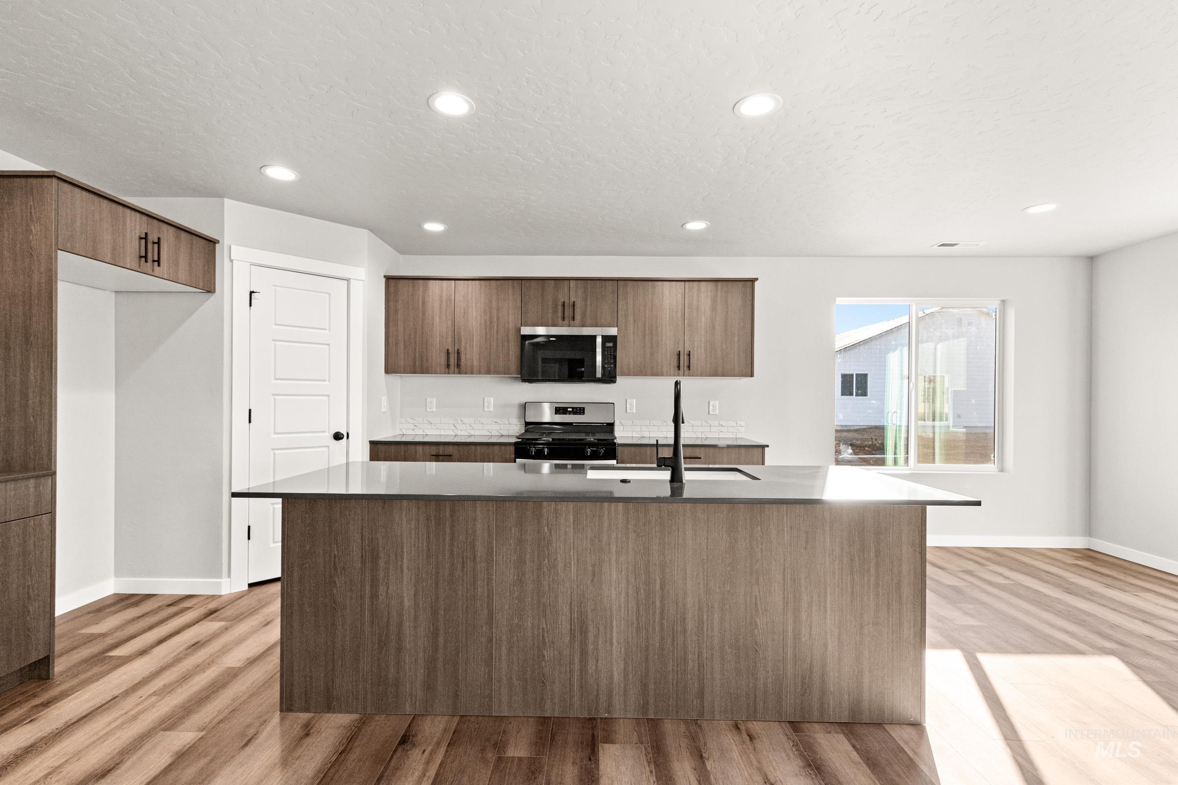 5071 E Open Canyon Dr, Nampa, Idaho 83687, 4 Bedrooms, 3 Bathrooms, Residential For Sale, Price $634,990,MLS 98978440