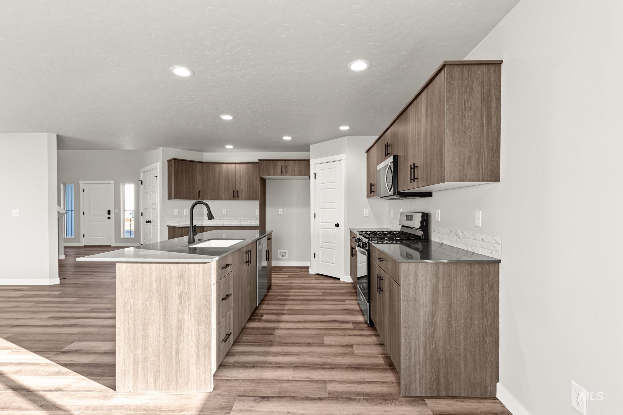 5071 E Open Canyon Dr, Nampa, Idaho 83687, 4 Bedrooms, 3 Bathrooms, Residential For Sale, Price $634,990,MLS 98978440