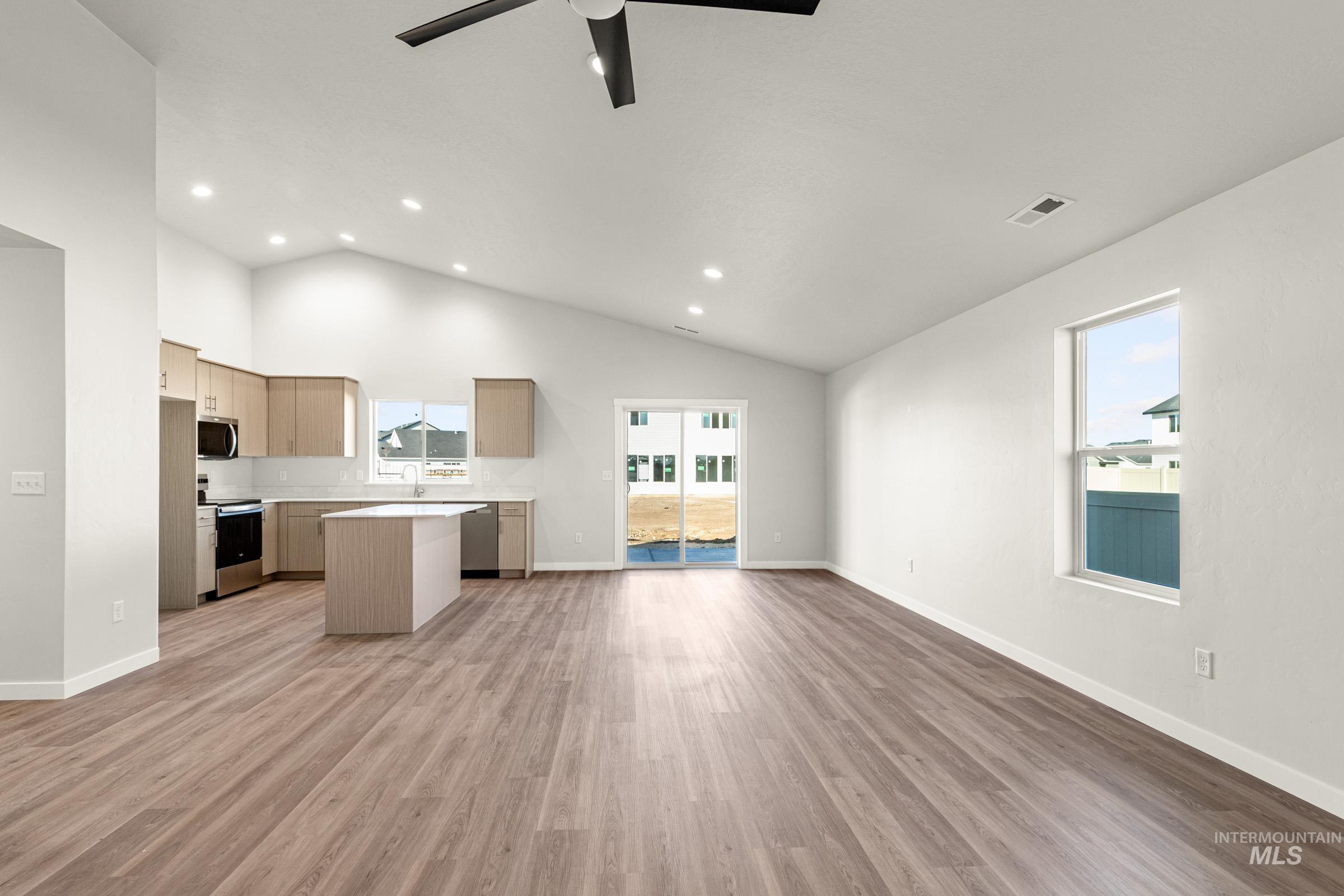 17691 N Boone Peak Ave, Nampa, Idaho 83687, 4 Bedrooms, 2 Bathrooms, Residential For Sale, Price $439,990,MLS 98978441