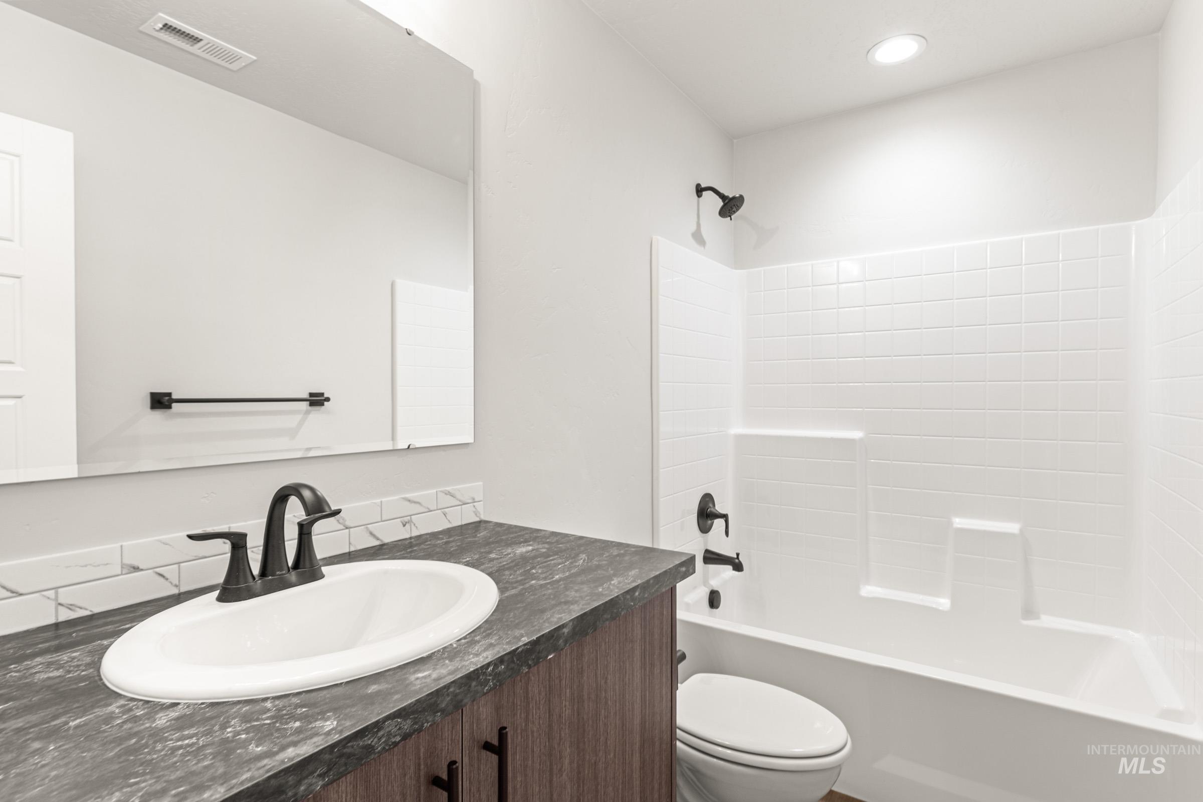 5214 E Phelps Lake Dr, Nampa, Idaho 83687, 4 Bedrooms, 2 Bathrooms, Residential For Sale, Price $459,990,MLS 98978443