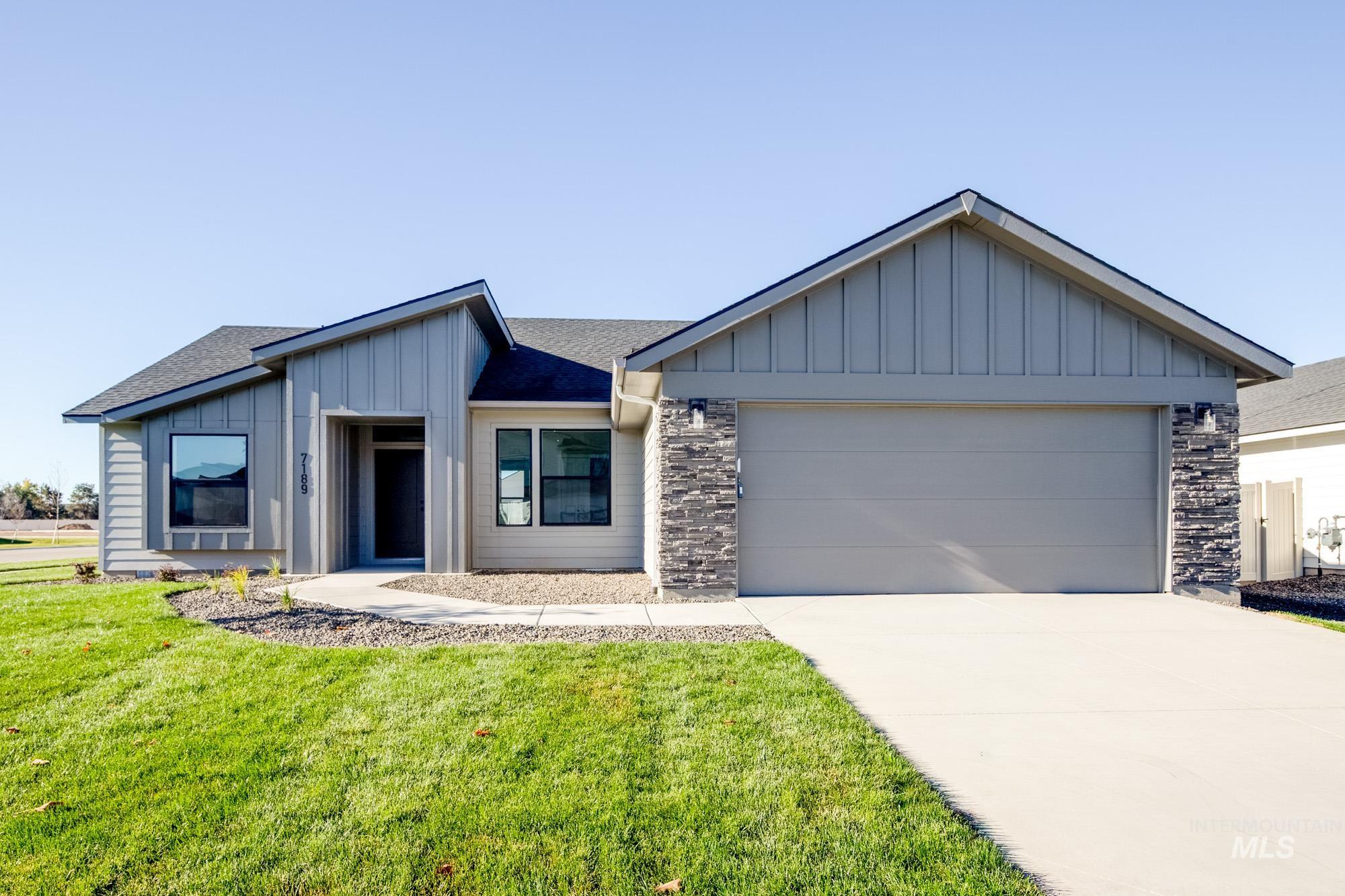 7131 E Shields Dr, Nampa, Idaho 83687, 4 Bedrooms, 2 Bathrooms, Residential For Sale, Price $434,990,MLS 98978445