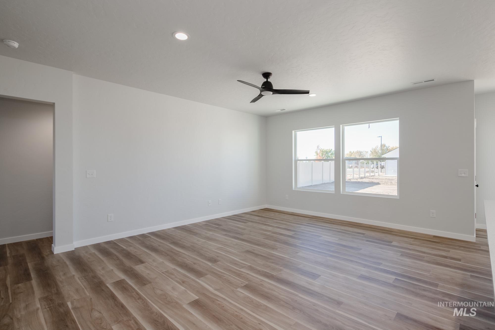 7131 E Shields Dr, Nampa, Idaho 83687, 4 Bedrooms, 2 Bathrooms, Residential For Sale, Price $434,990,MLS 98978445